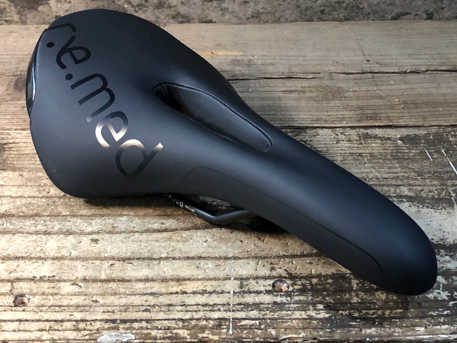 JS989 セラロイヤル Selle Royal r.e.med2 サドル 黒 HORROW CRMO