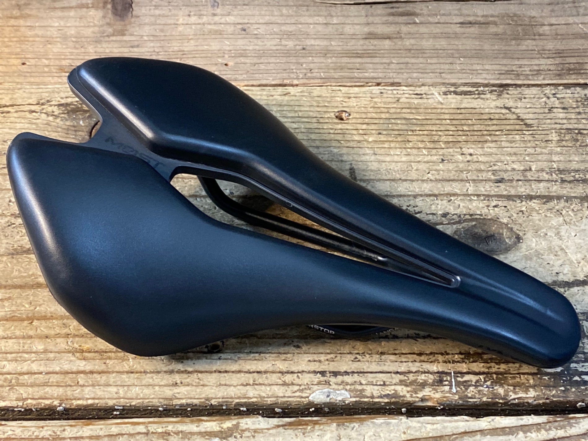 JX262 モスト MOST LYNX サドル 黒 145mm MANGANESEレール – BICI