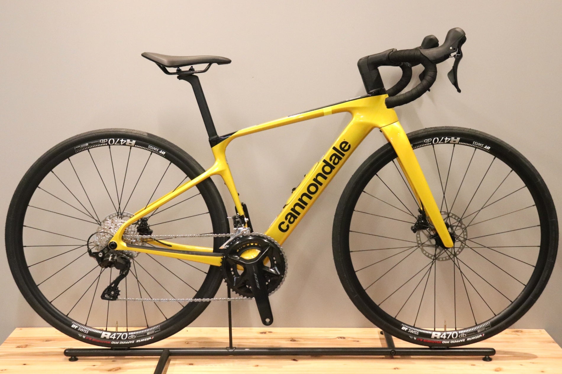 キャノンデールCANNONDALE シナプス カーボン5 SHIMANO105 未使用 キャノンデール CANNONDALE シナプス SYNAPSE CARBON 5 2025 48