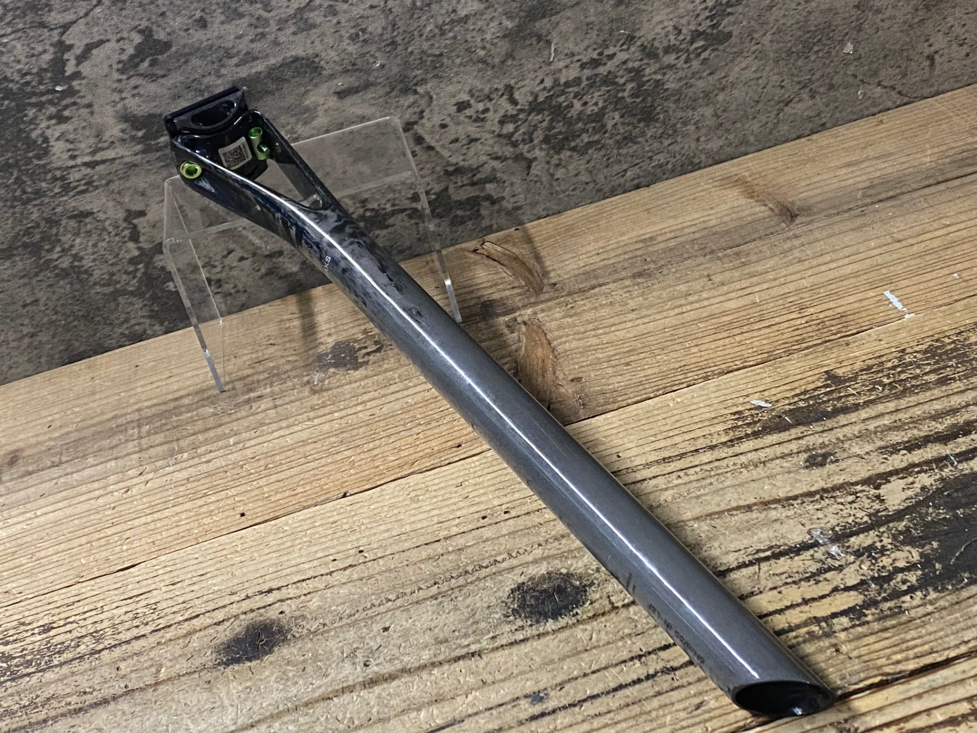KM693 VOICEVELO VFV Deep-V Seatpost カーボン シートポスト Φ27.2