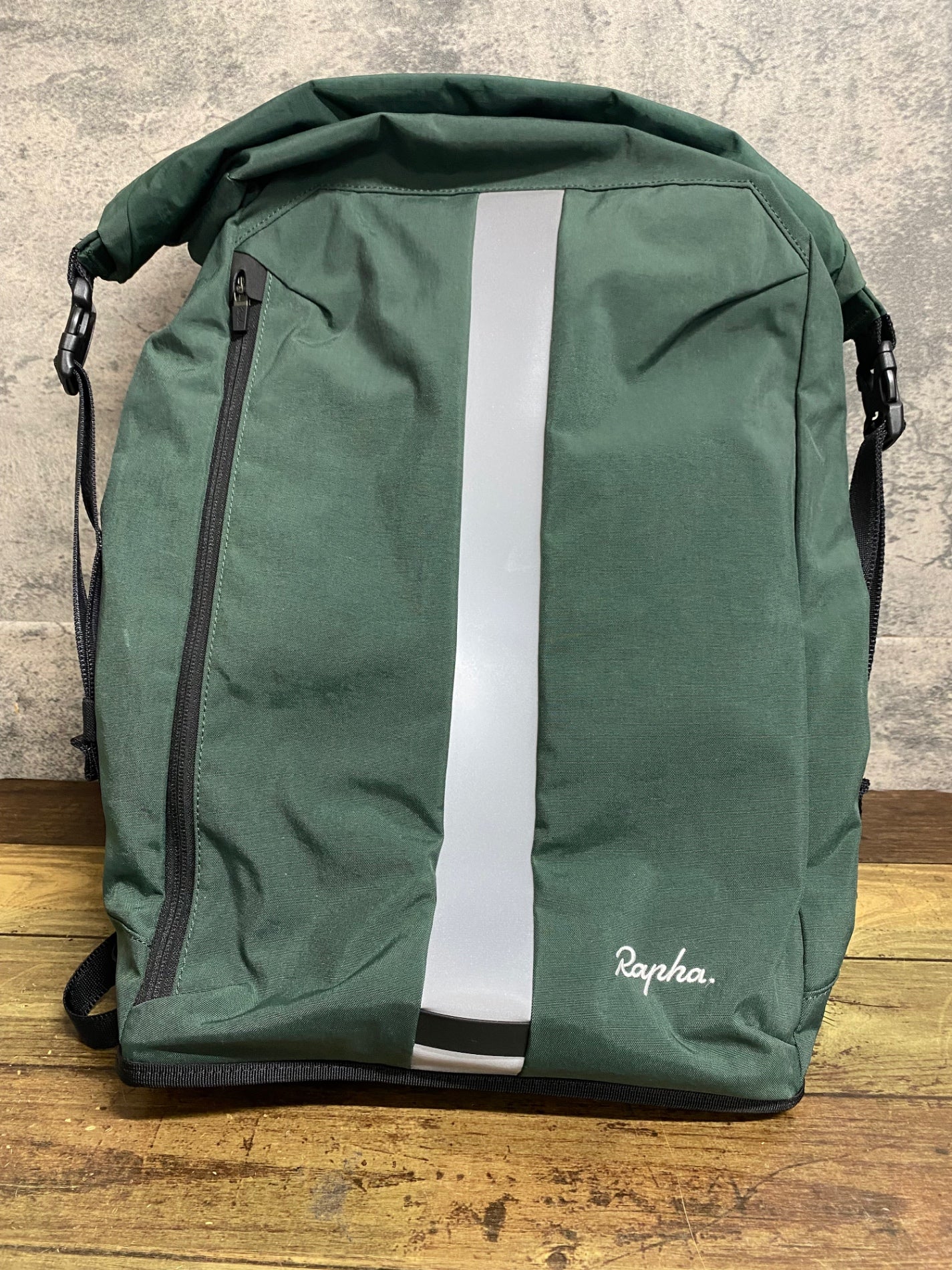 KJ011 ラファ Rapha BACKPACK SMALL バックパック 深緑 20L – BICI