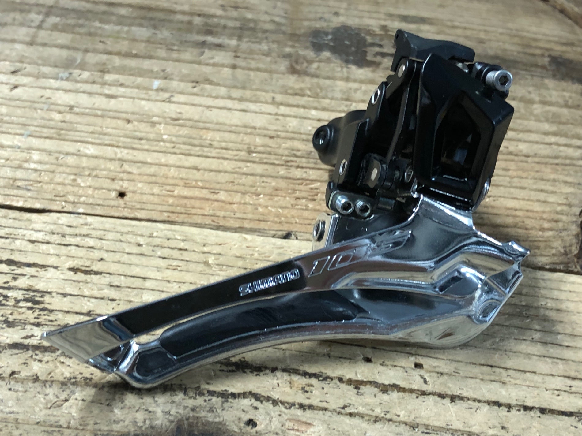 KA756 シマノ SHIMANO 105 FD-R7000 フロントディレイラー バンド Φ34