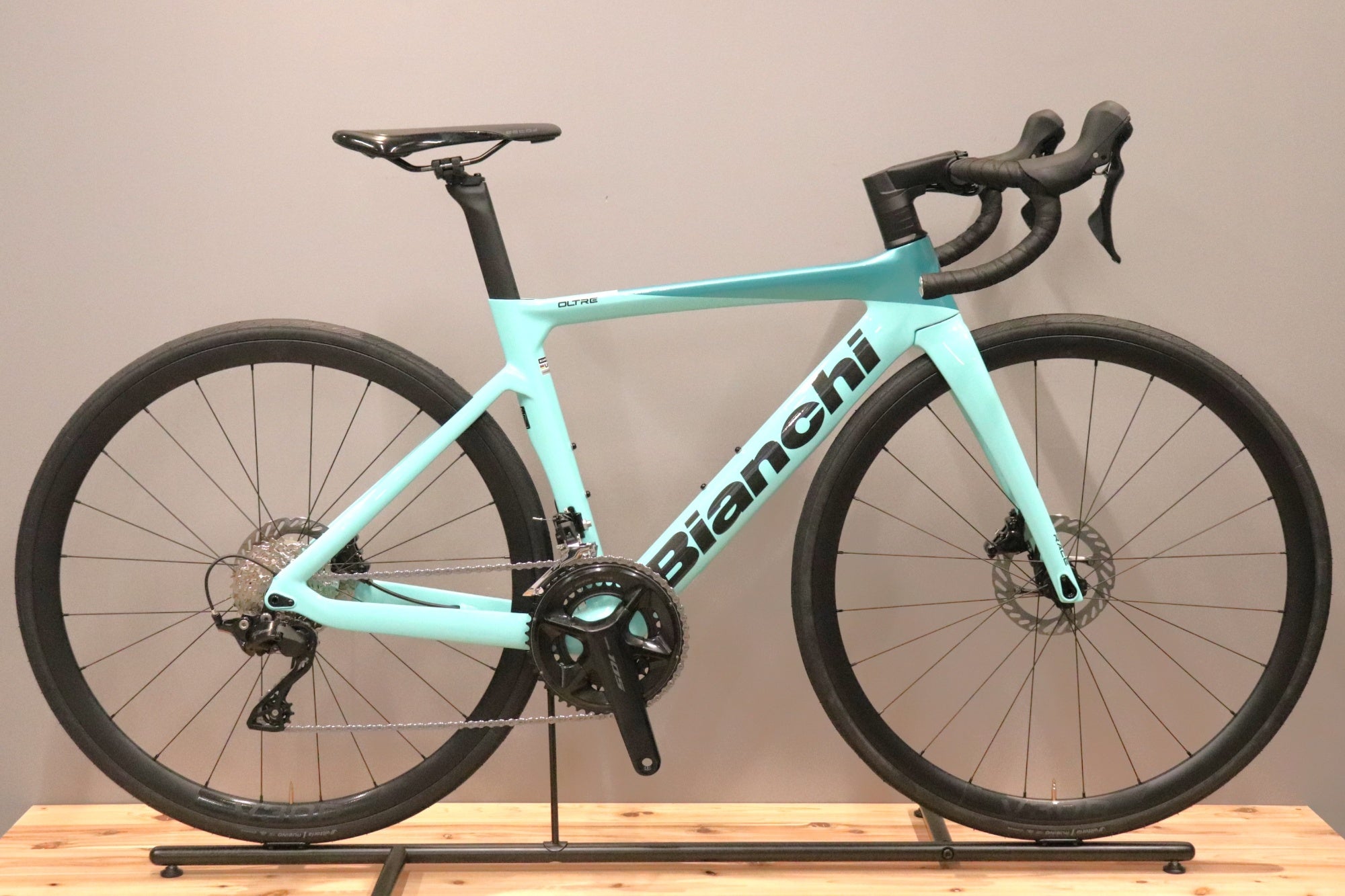 未使用 ビアンキ BIANCHI オルトレ レース OLTRE RACE 2026モデル 47