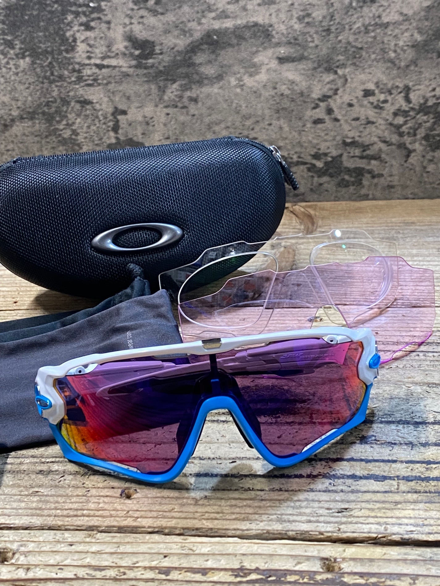 JY836 オークリー OAKLEY ジョウブレイカー JAWBREAKER サングラス