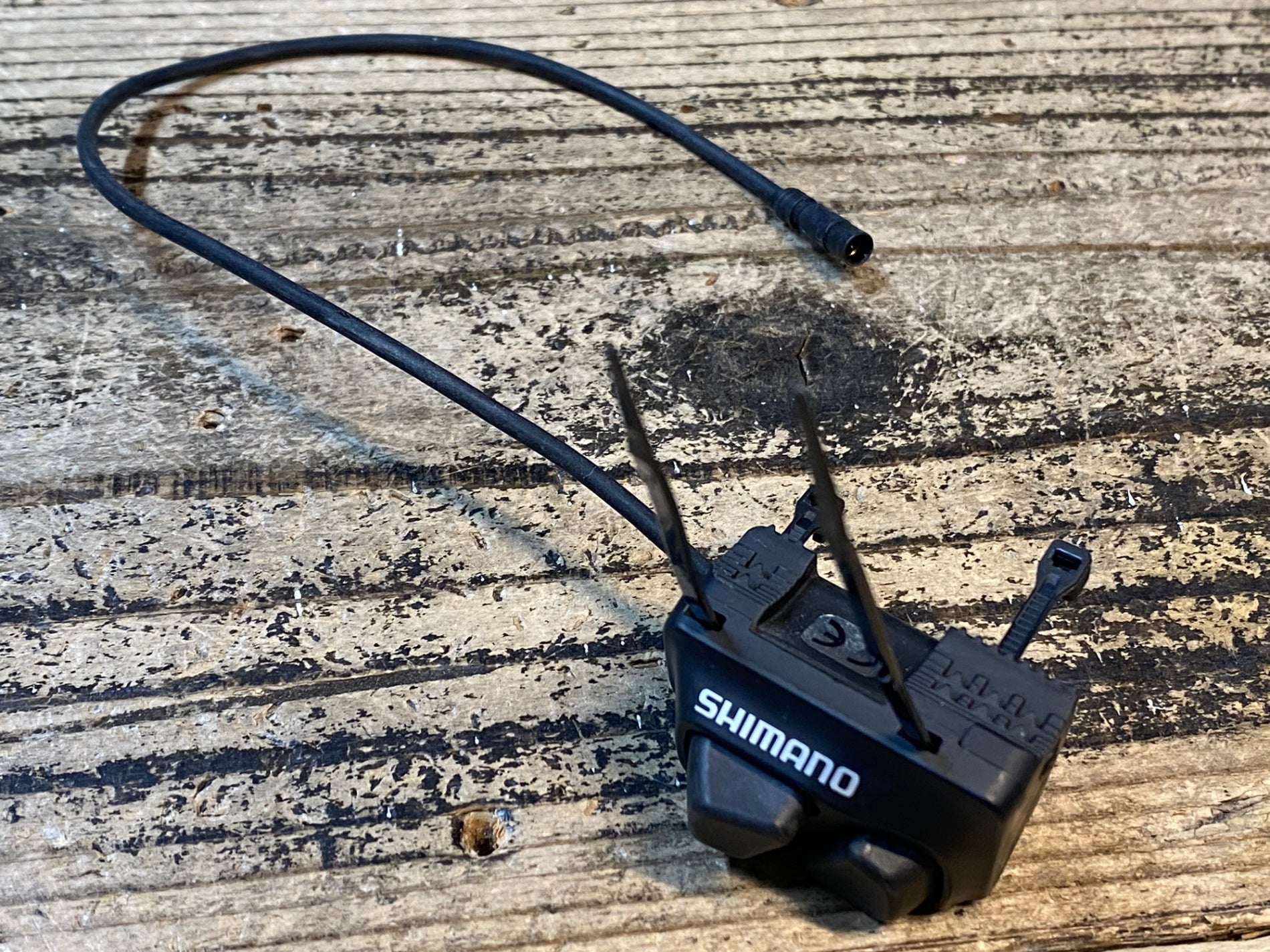 JQ261 シマノ SHIMANO SW-R600 サテライトスイッチ 電動 Di2 接続確認