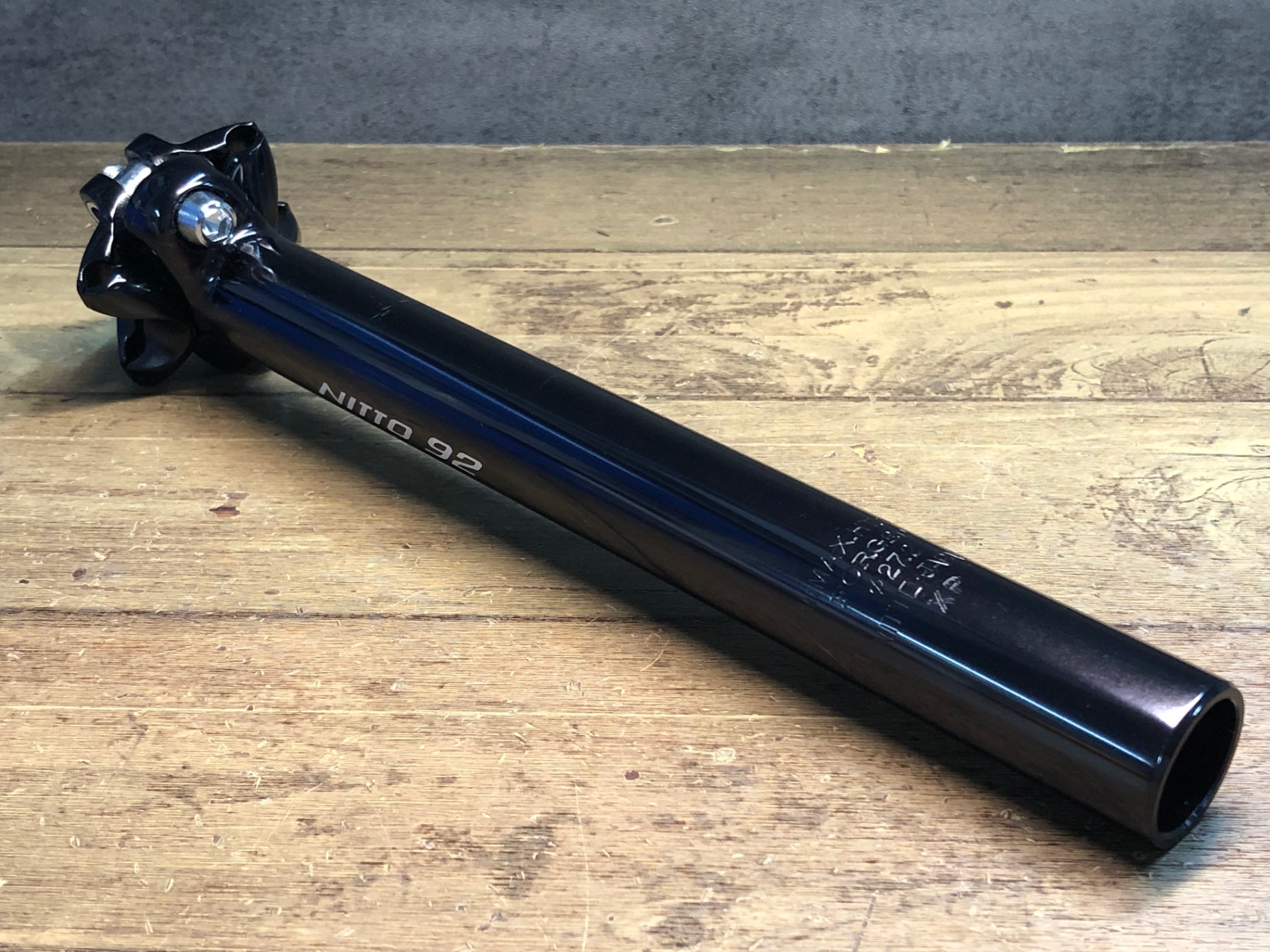 JK429 日東 NITTO 92 アルミ シートポスト 黒 250mm Φ27.2 – BICI