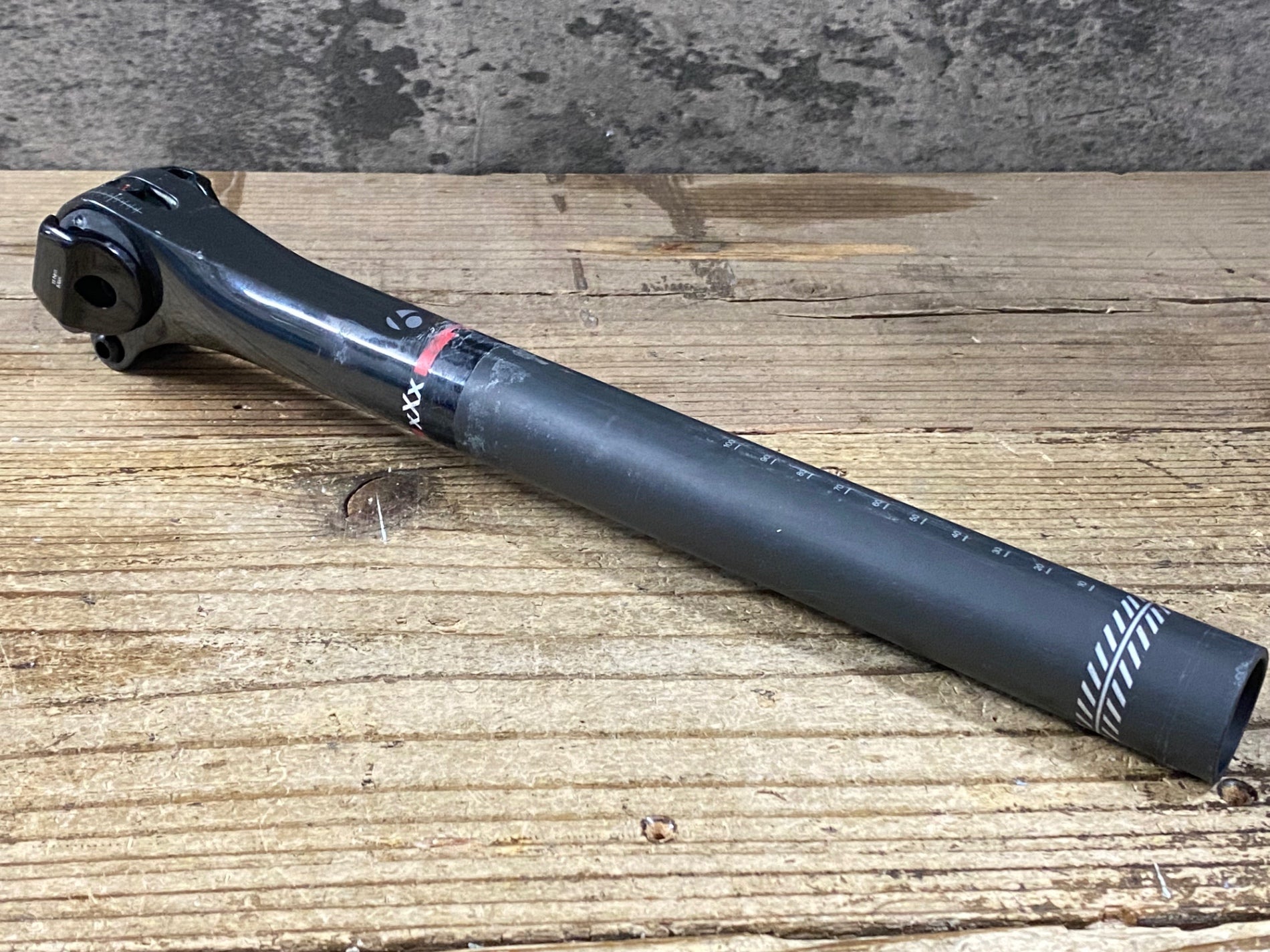 KE289 ボントレガー BONTRAGER XXX シートポスト Φ31.6 330mm カーボン