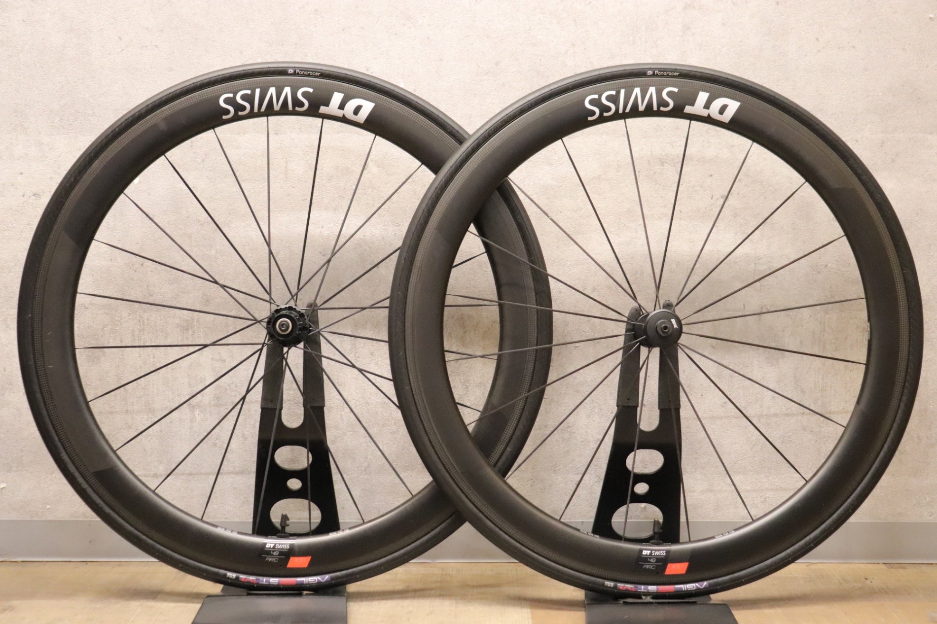 DT SWISS ARC1100 DICUT 48 カーボン チューブレスレディ ホイール