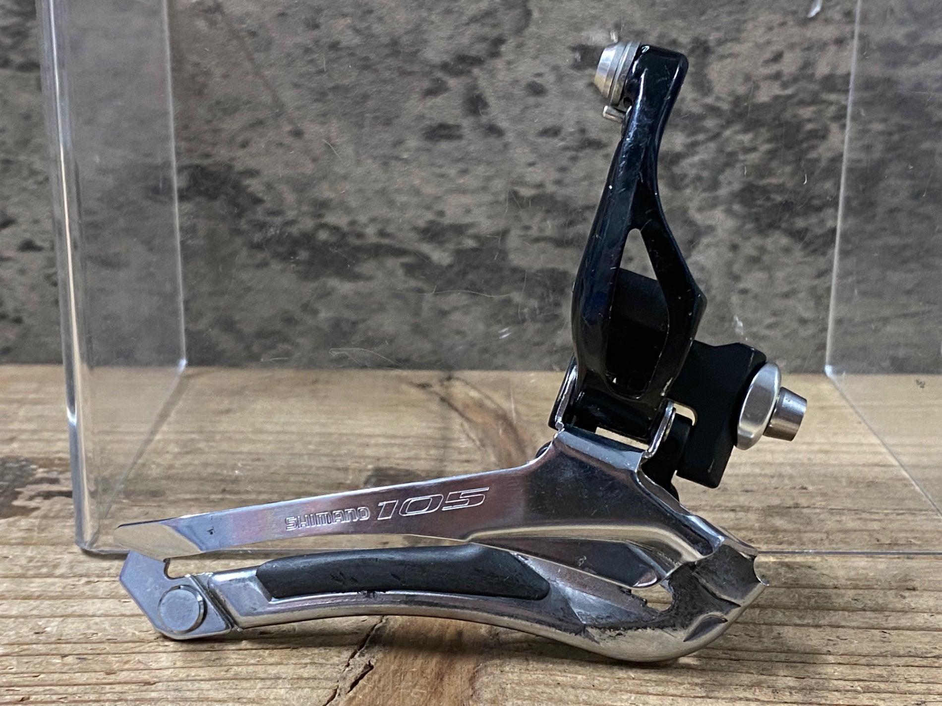 JA117 シマノ SHIMANO 105 FD-5800 直付 フロントディレイラー 2S