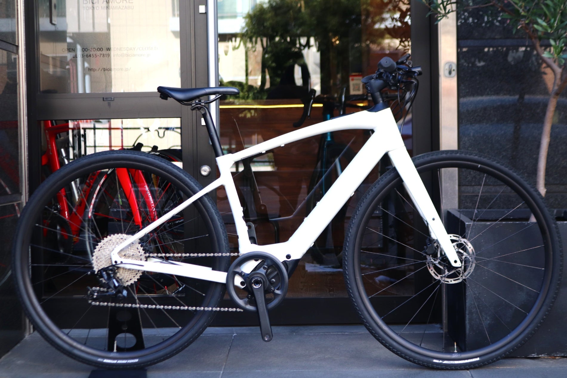おりょSpecialized VADO SL 4.0 SRAM NX 美品 Specialized Vado SL 4.0 Commuter E-Bike - 2021, Small | Used Bike
