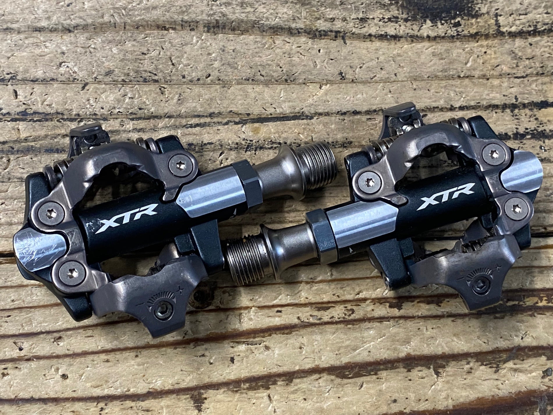 SHIMANO XTR PD-M9100 MTBビンディングペダル KA946 シマノ SHIMANO XTR PD-M9100 ビンディングペダル SPD – BICI