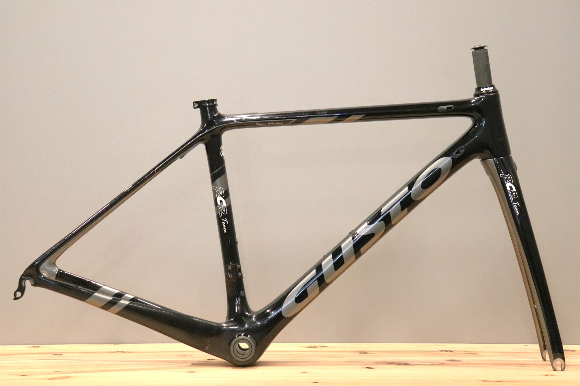GUSTO RCR Team Edition フレームセット Mサイズ グスト GUSTO RCR チーム レジェンド TEAM LEGEND 2020モデル Lサイズ