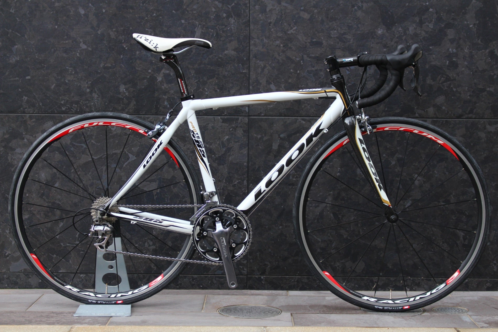ルック LOOK 585 PRO TEAM 2009 Sサイズ シマノ アルテグラ 6600 10S ルック LOOK 585 PRO TEAM 2009 Sサイズ シマノ アルテグラ 6600 10S