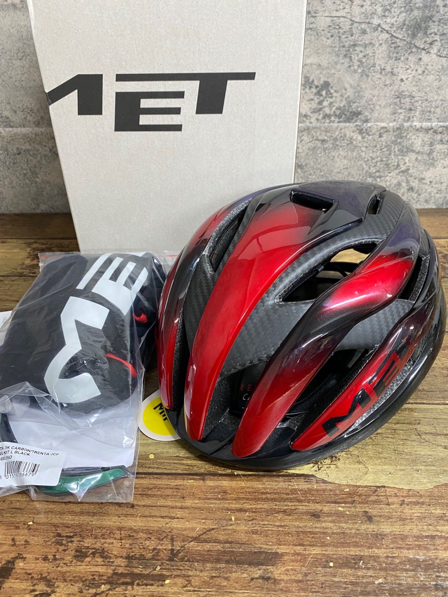 KA012 メット MET トレンタ TRENTA 3K CARBON MIPS ヘルメット 赤黒 L 