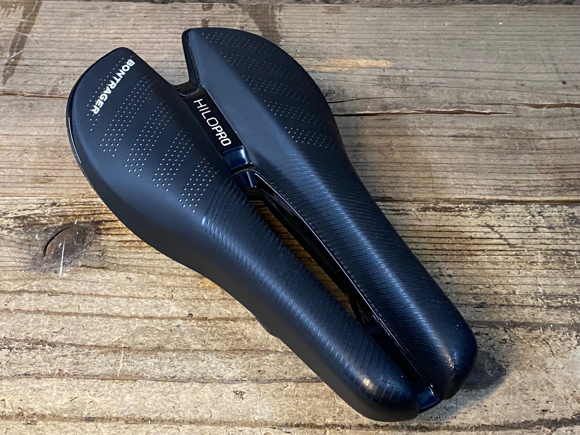 JU435 ボントレガー BONTRAGER HILO PRO サドル 黒 130mm カーボン