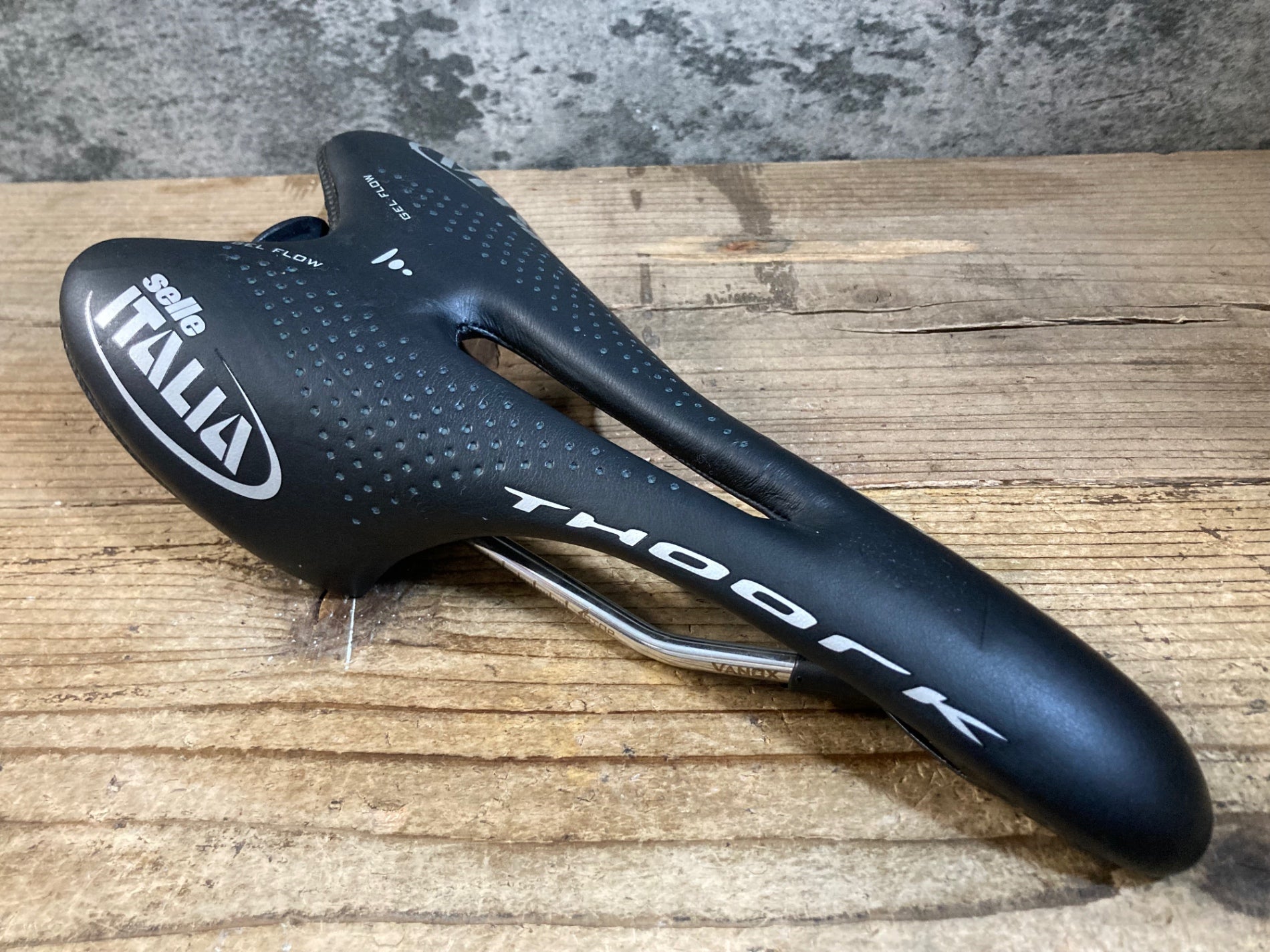 KI028 セライタリア SELLE ITALIA ソーク THOORK サドル 黒 VANOX