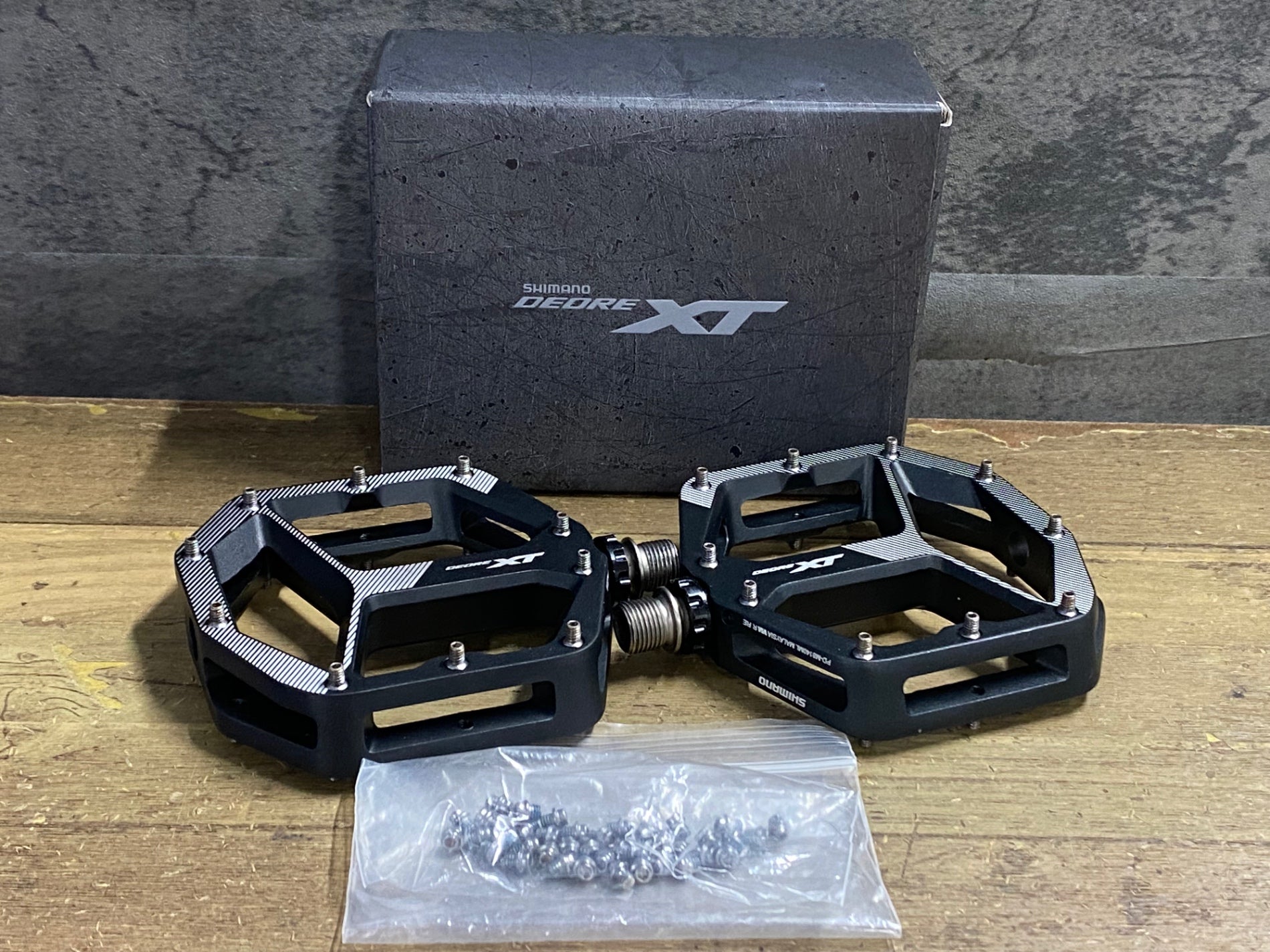 KN720 シマノ SHIMANO デオーレ DEORE XT PD-M8140ML フラットペダル