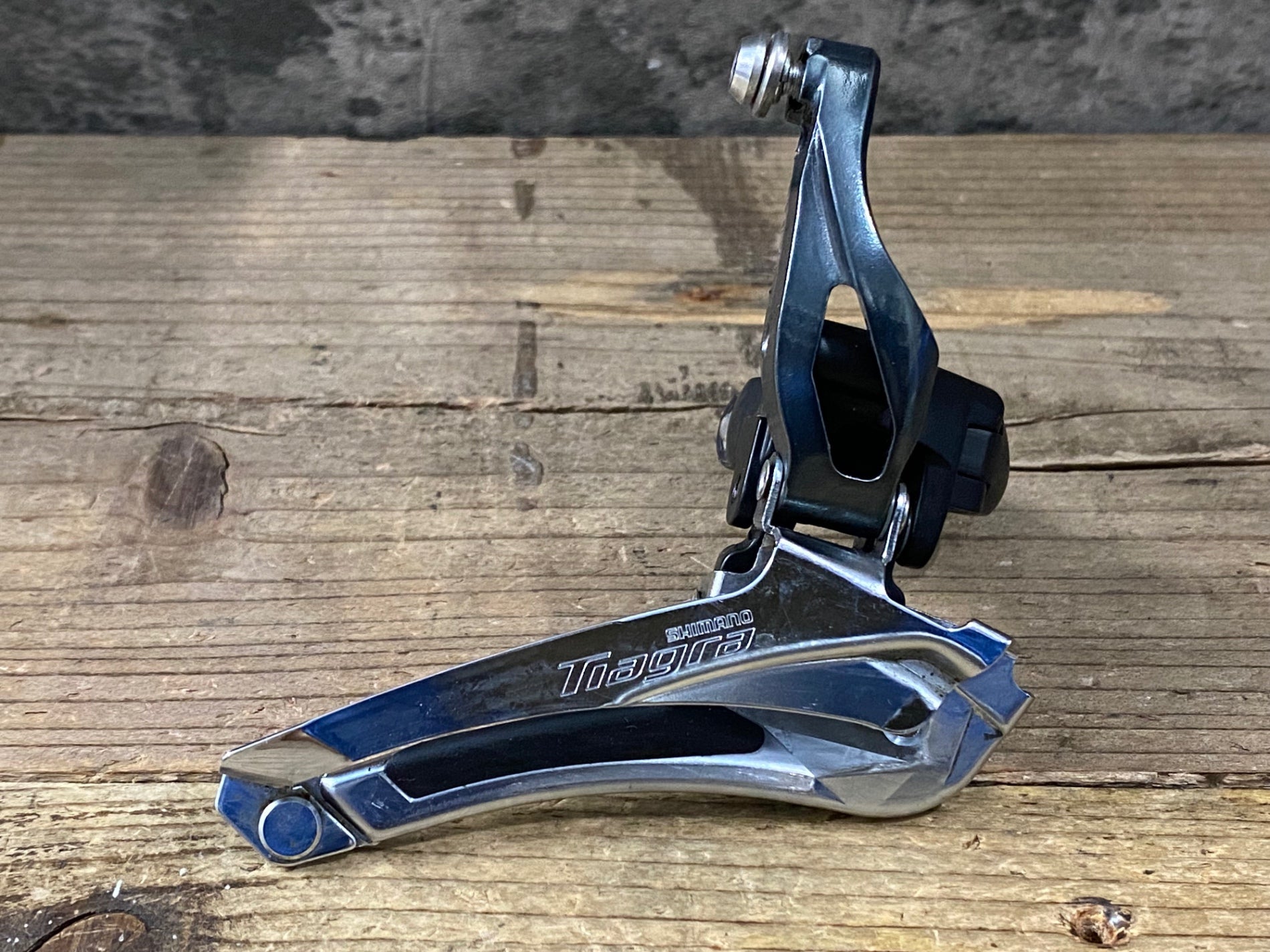 KP949 シマノ SHIMANO ティアグラ Tiagra FD-4700 フロント