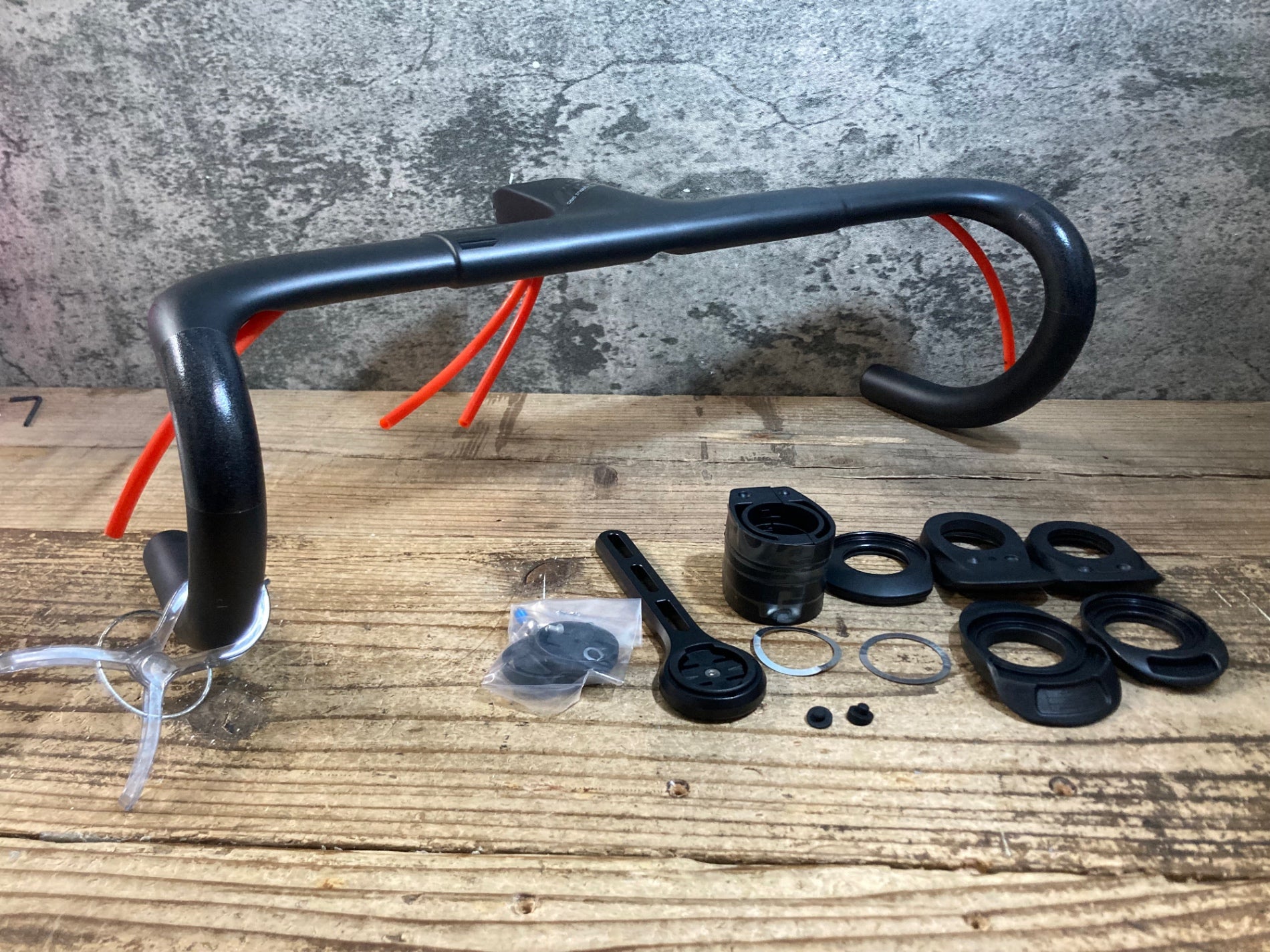 KI492 フォルツァ FORZA CIRRUS PRO ステム一体型 カーボン ドロップ