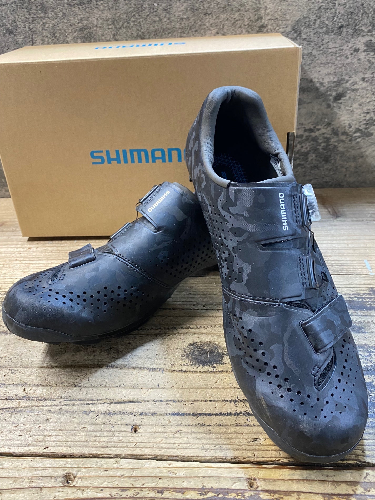 KJ681 シマノ SHIMANO RX6 SH-RX600M ビンディングシューズ 黒 EU42 2