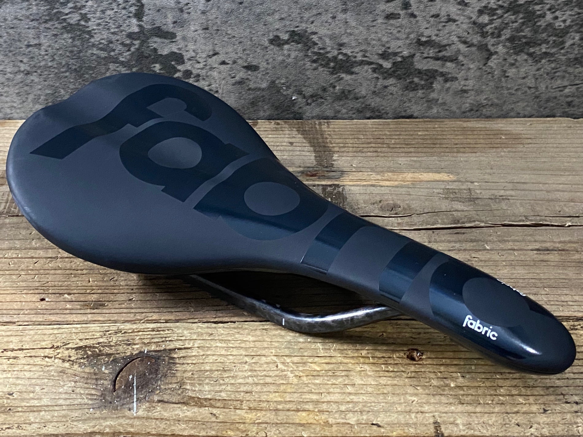 KI083 ファブリック FABRIC SCOOP FLAT PRO サドル 黒 カーボンレール