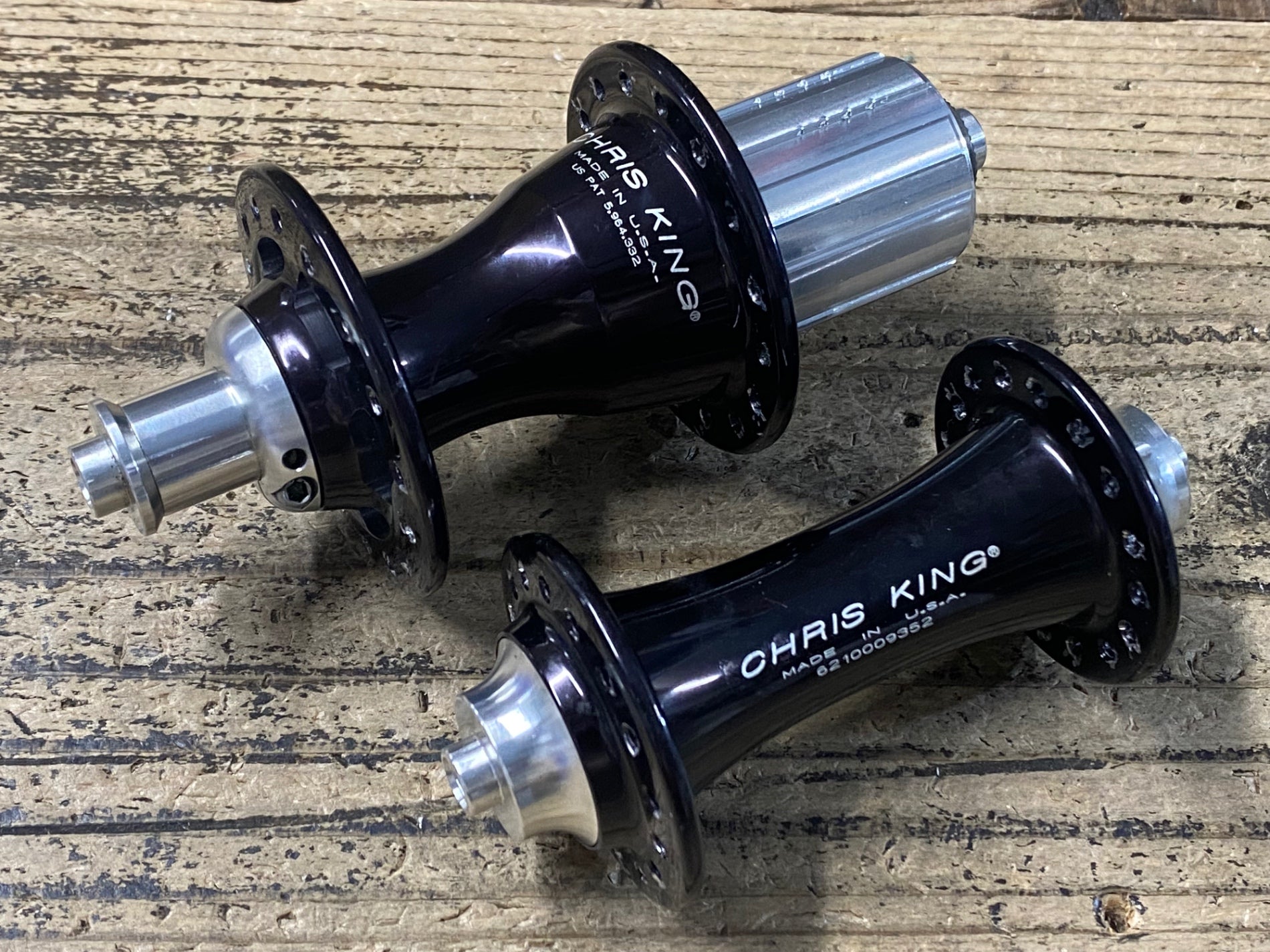KD396 クリスキング CHRIS KING R45 前後ハブセット 黒 シマノ10S 32H