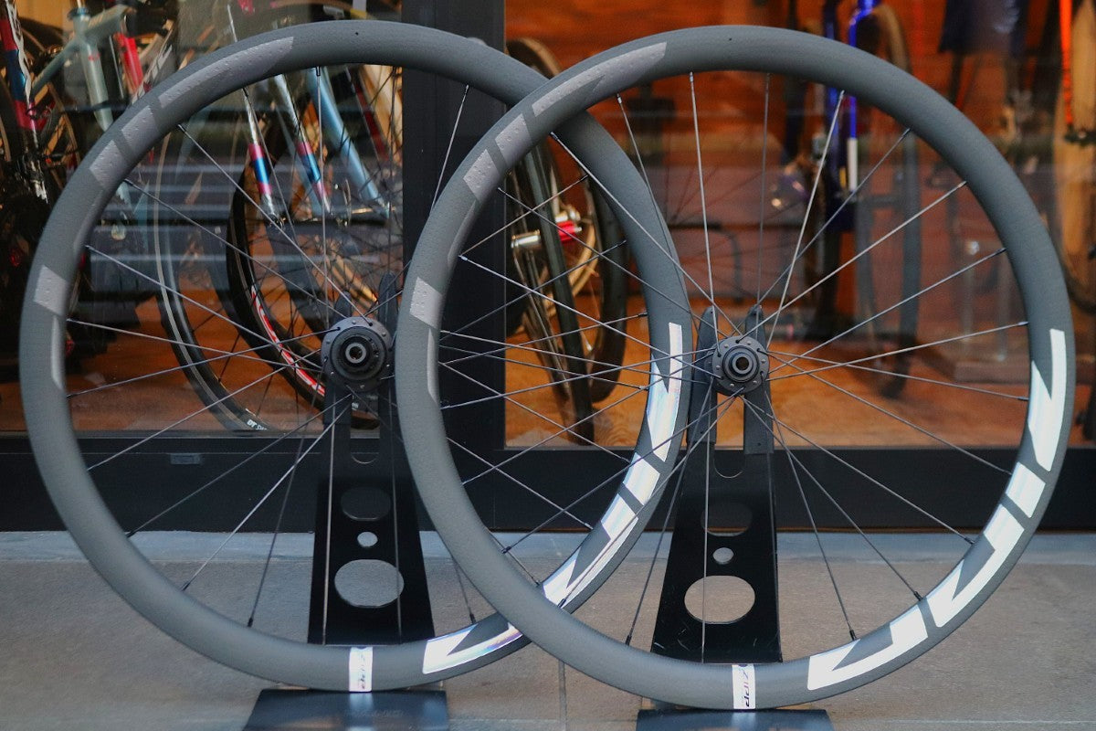 ジップ ZIPP 303 FIRECREST DISC FORCE EDITION カーボン チューブレス