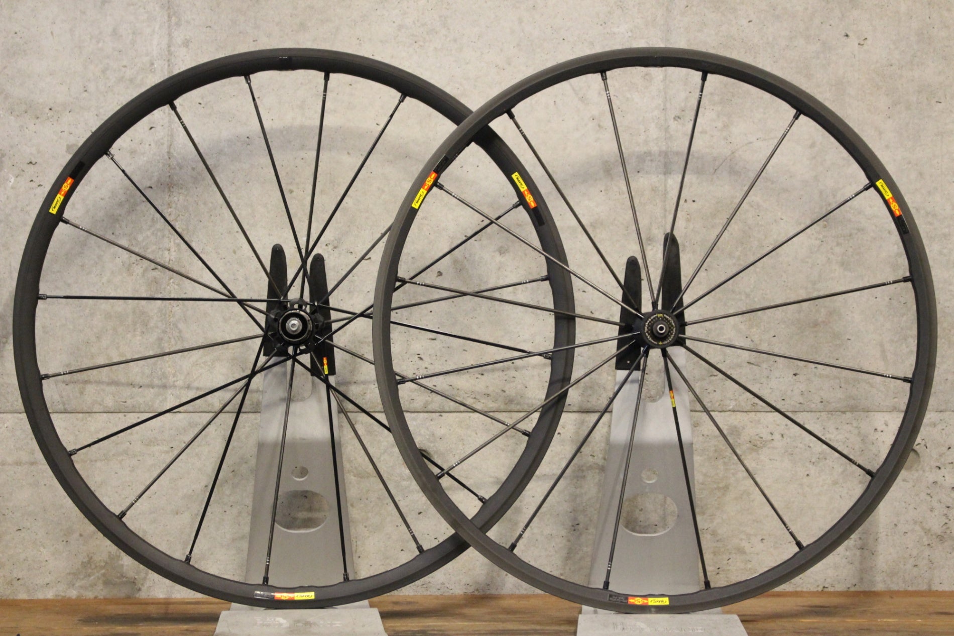 マヴィック MAVIC アールシス R-SYS SLR EXALITH アルミ クリンチャー