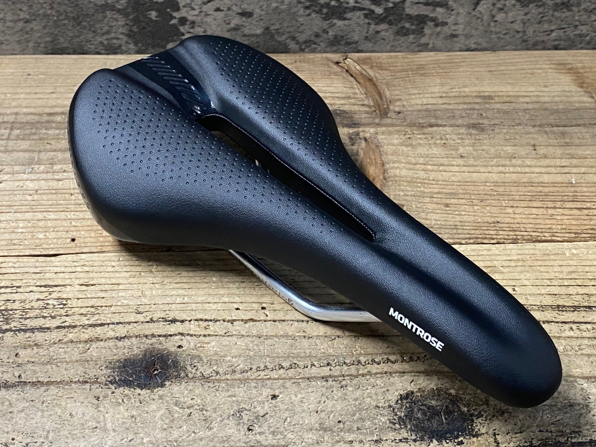 KJ052 ボントレガー BONTRAGER MONTROSE COMP サドル 黒 138mm – BICI