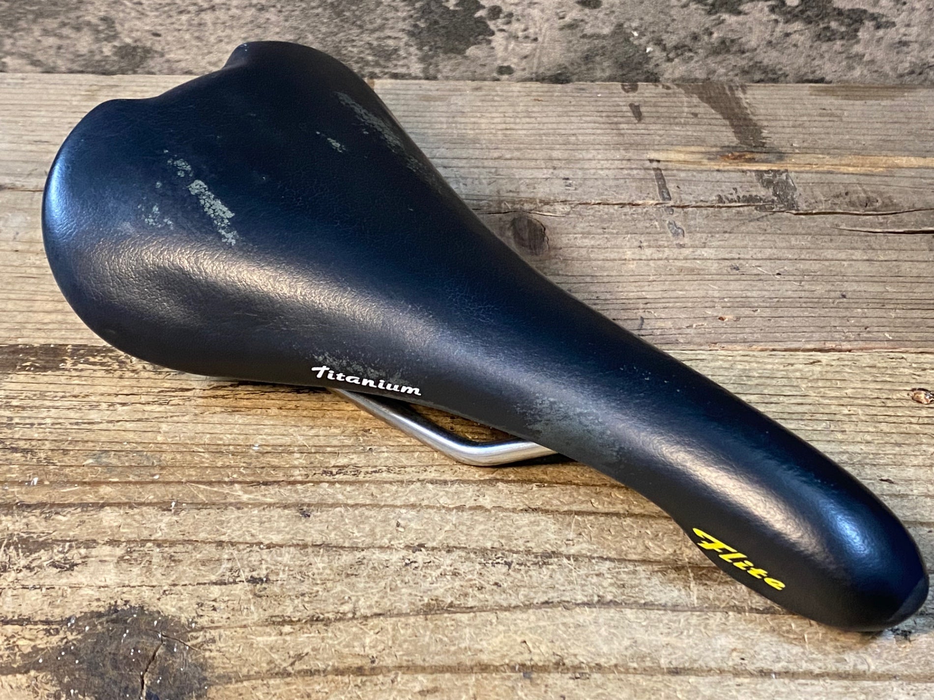 KA325 セライタリア selle italia Flite TITANIUM サドル チタンレール