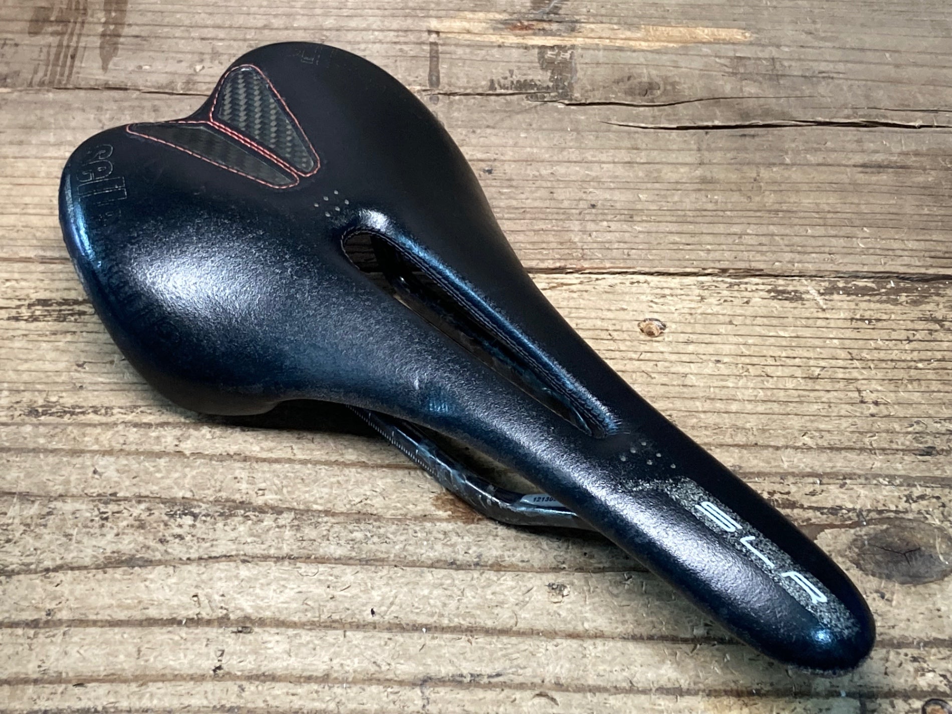 JK420 セライタリア selle ITALIA SLR Kit Carbonio サドル 黒 JK420 セライタリア selle ITALIA SLR Kit Carbonio サドル 黒