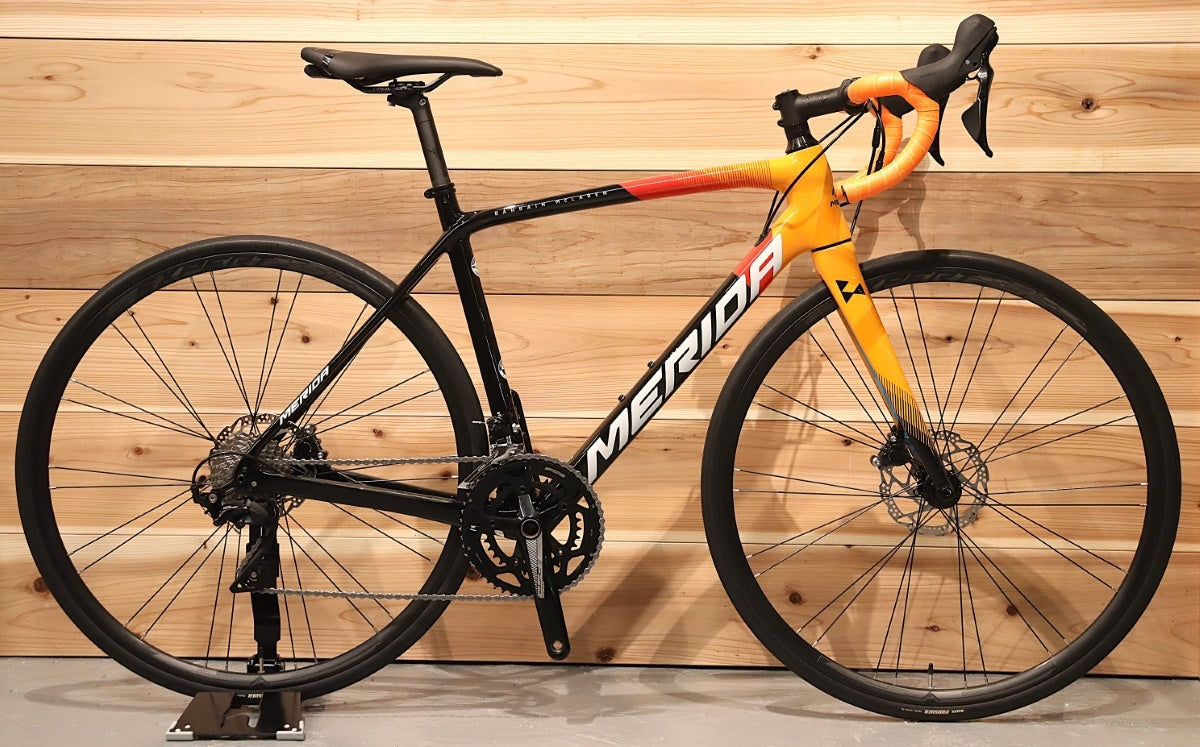 メリダ MERIDA スクルトゥーラ SCULTURA 4000 DISC 2021モデル 50サイズ 105 R7020 11S カーボン –  BICI AMORE ONLINE STORE