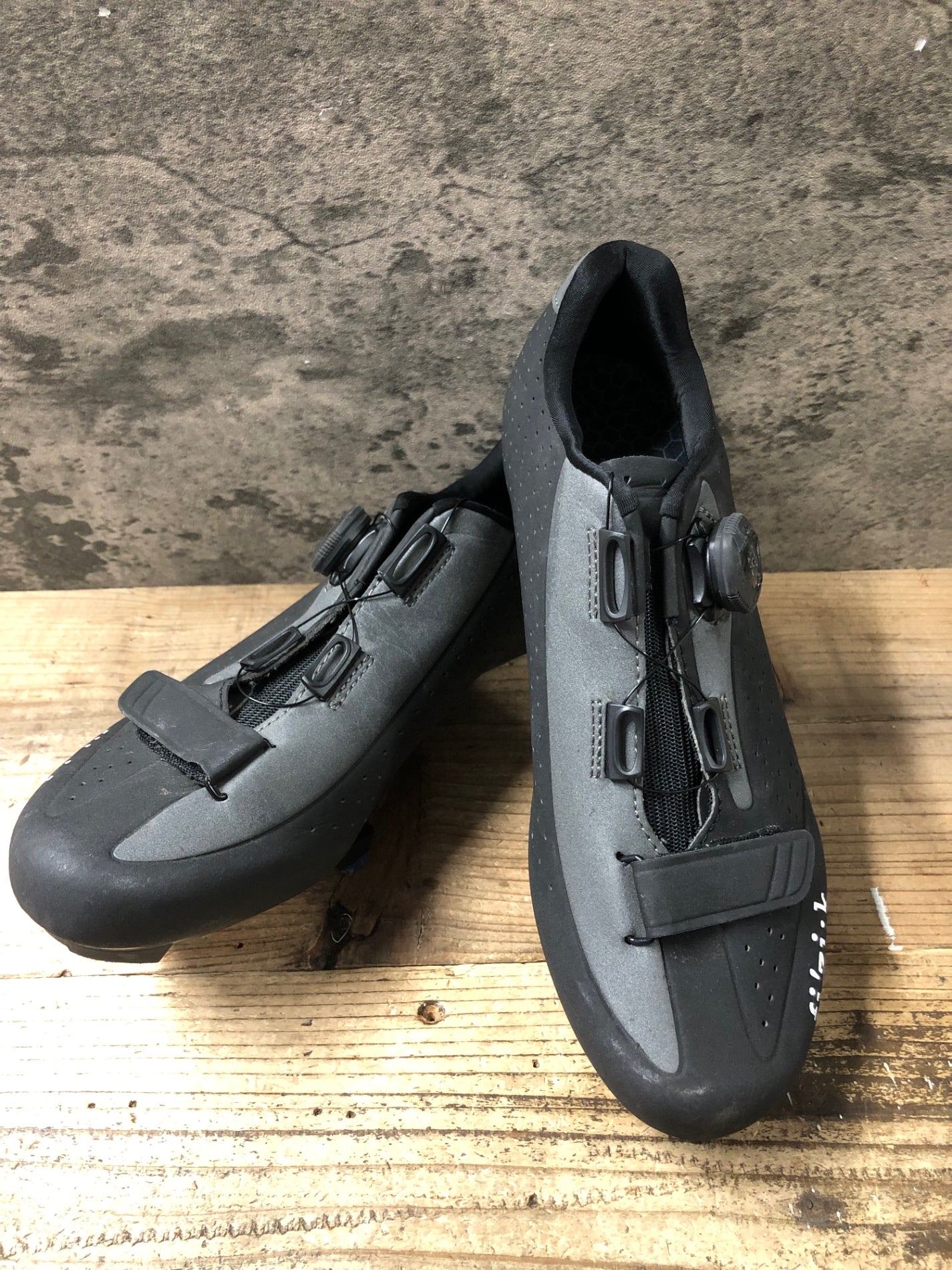 JY776 フィジーク fizik R5 Road Shoes ビンディングシューズ 黒 EU40