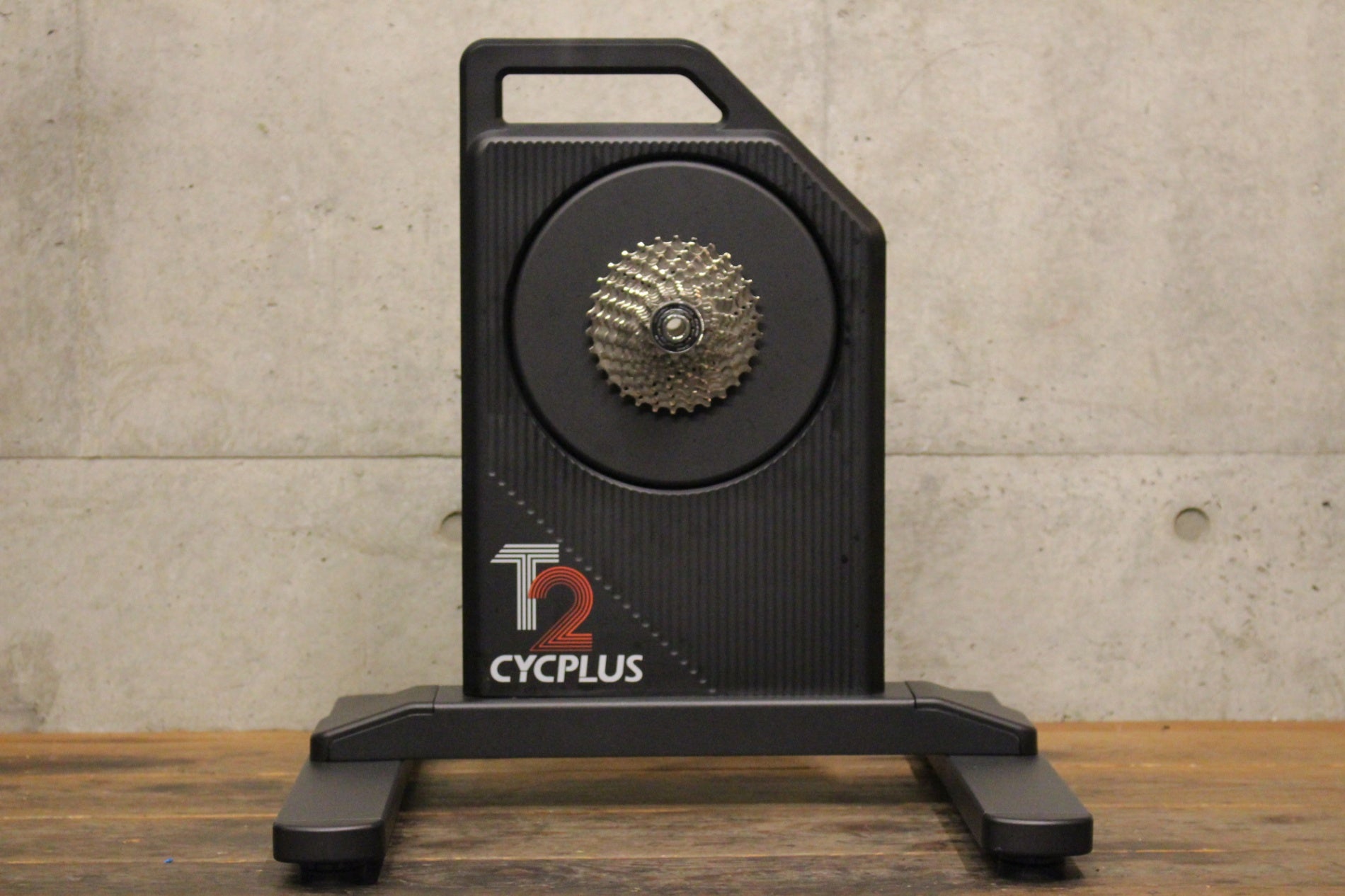 【美品】CYCPLUS（サイクプラス）T2H スマートローラー サイクプラス CYCPLUS T2H スマートトレーナー ローラー台 【福岡店
