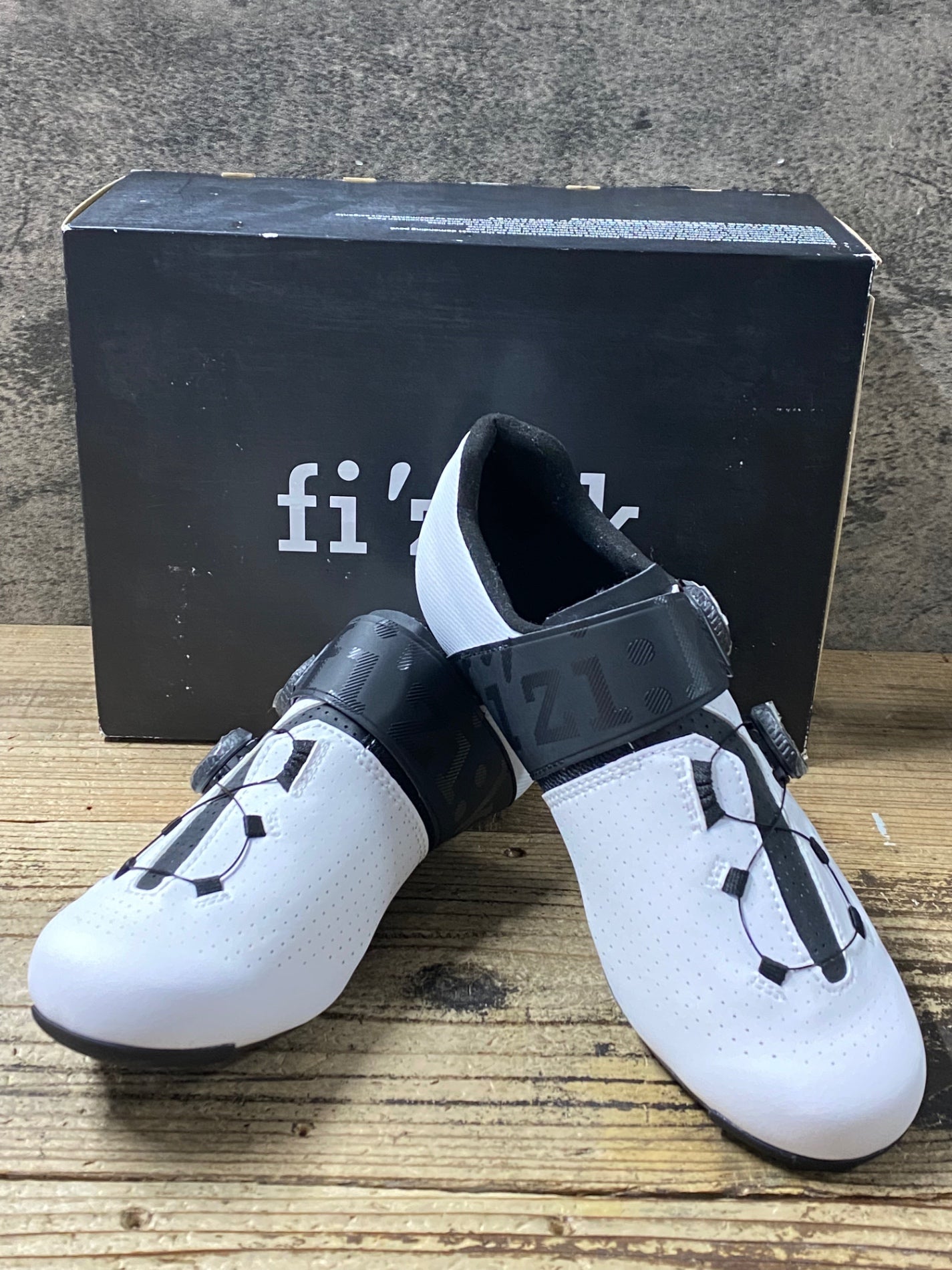 KI040 フィジーク fizik VENTO INFINITO CARBON ビンディングシューズ