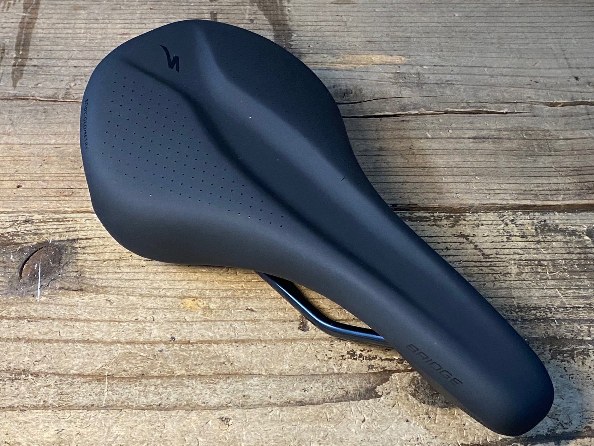 JW242 スペシャライズド SPECIALIZED BRIDGE サドル 黒 HOLLO CRMO