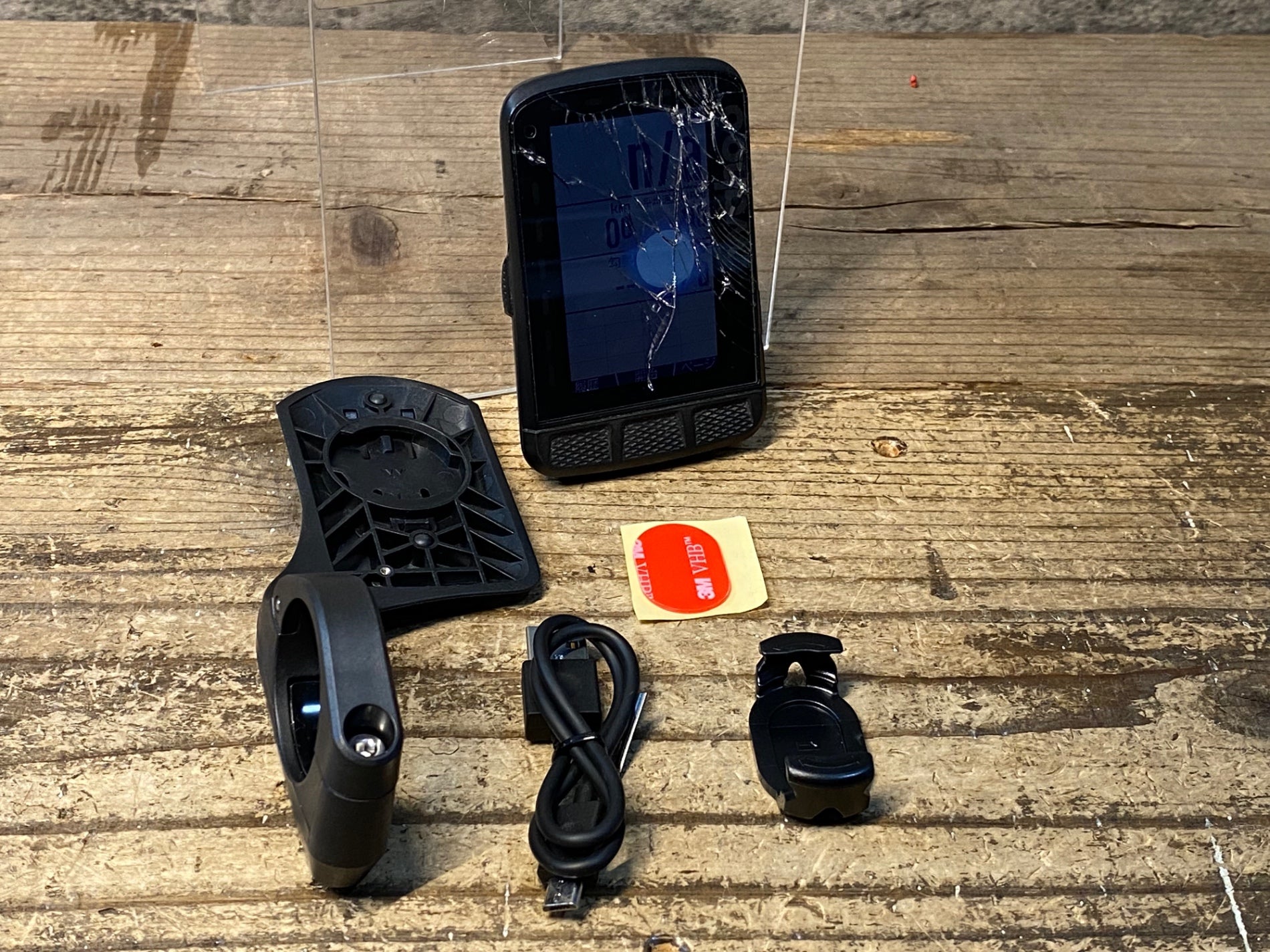 wahoo ELEMNT ROAM サイクルコンピューター本体 中古 初期化済み wahoo ELEMNT ROAM サイクルコンピューター本体 中古 初期化済み wahoo