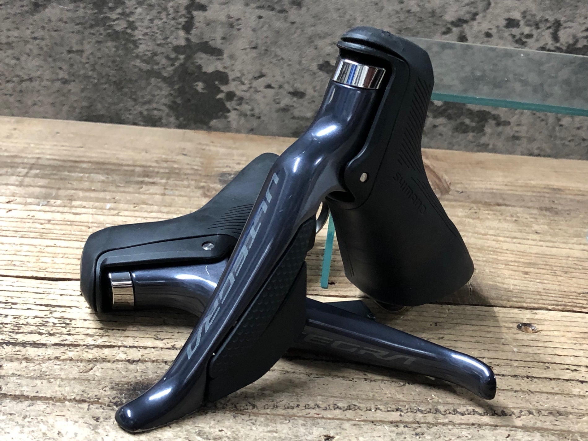 シマノULTEGRA Di2 ST-R8150-STIレバー12S 動作確認済 シマノ ULTEGRA