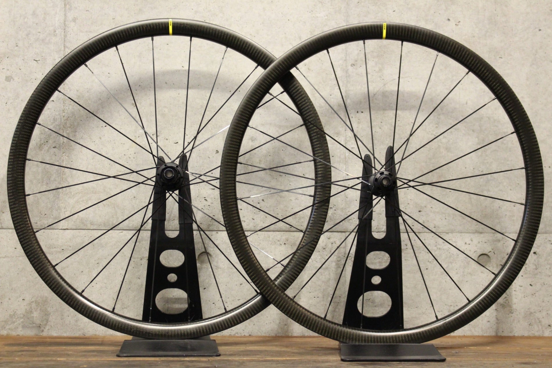 MAVIC cosmic carbon シマノ11速 カーボン ホイール マビック