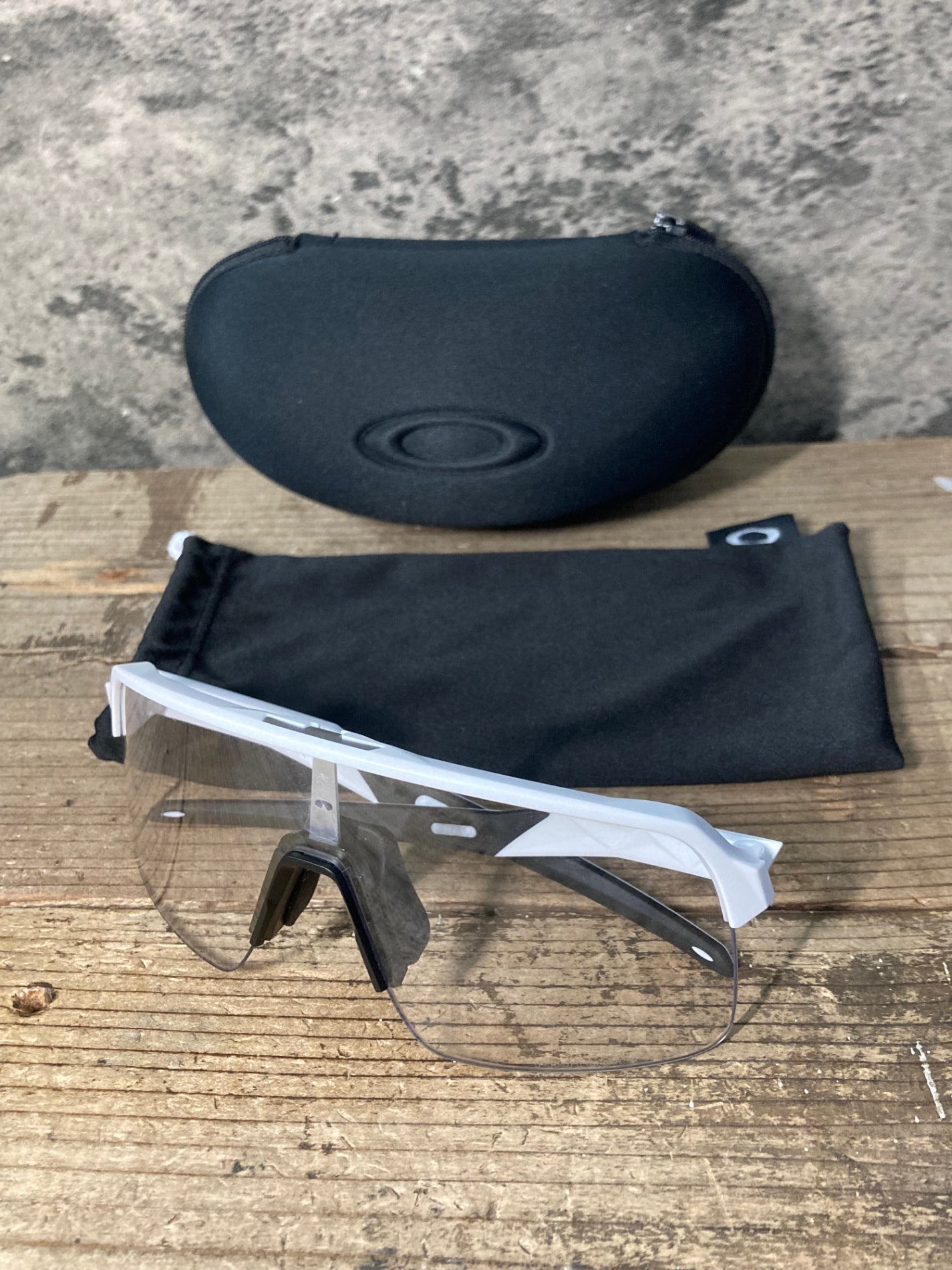 JX900 オークリー OAKLEY SUTRO サングラス アイウェア 白