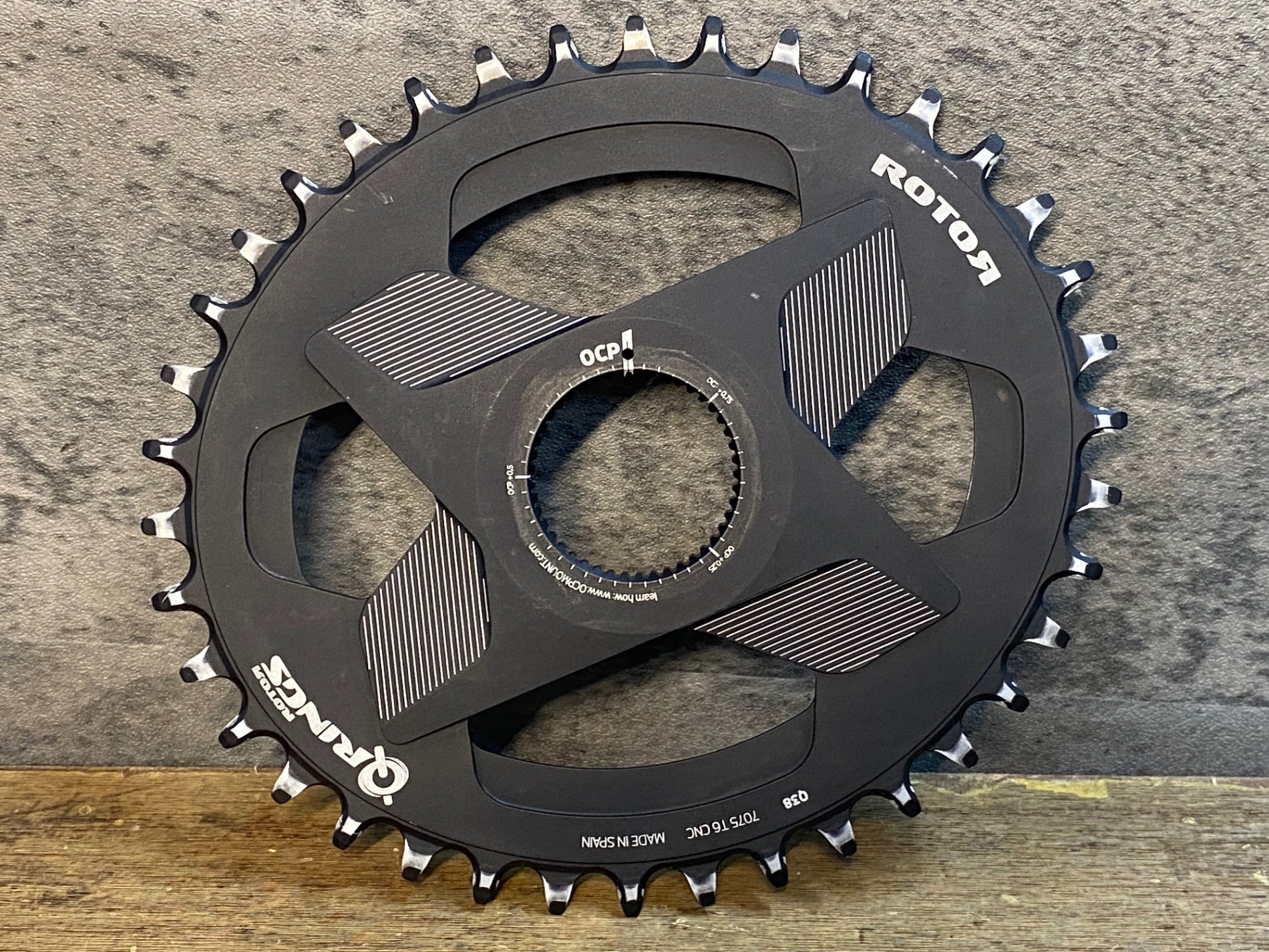 ROTOR ALDHU Q-Rings チェーンリング 42T ナローワイド ROTOR ALDHU Q-Rings チェーンリング 42T ナローワイド