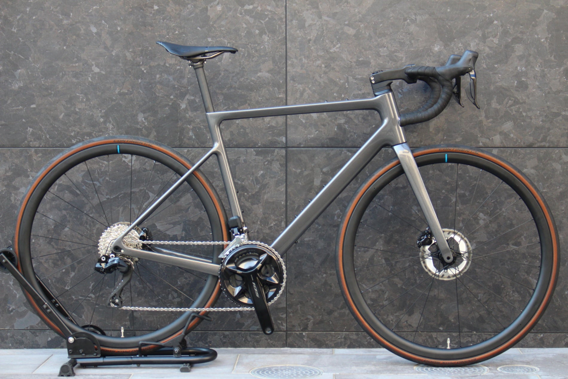 ギザロ GHISALLO GE-110 2024モデル Mサイズ シマノ 105 R7170 12S Di2