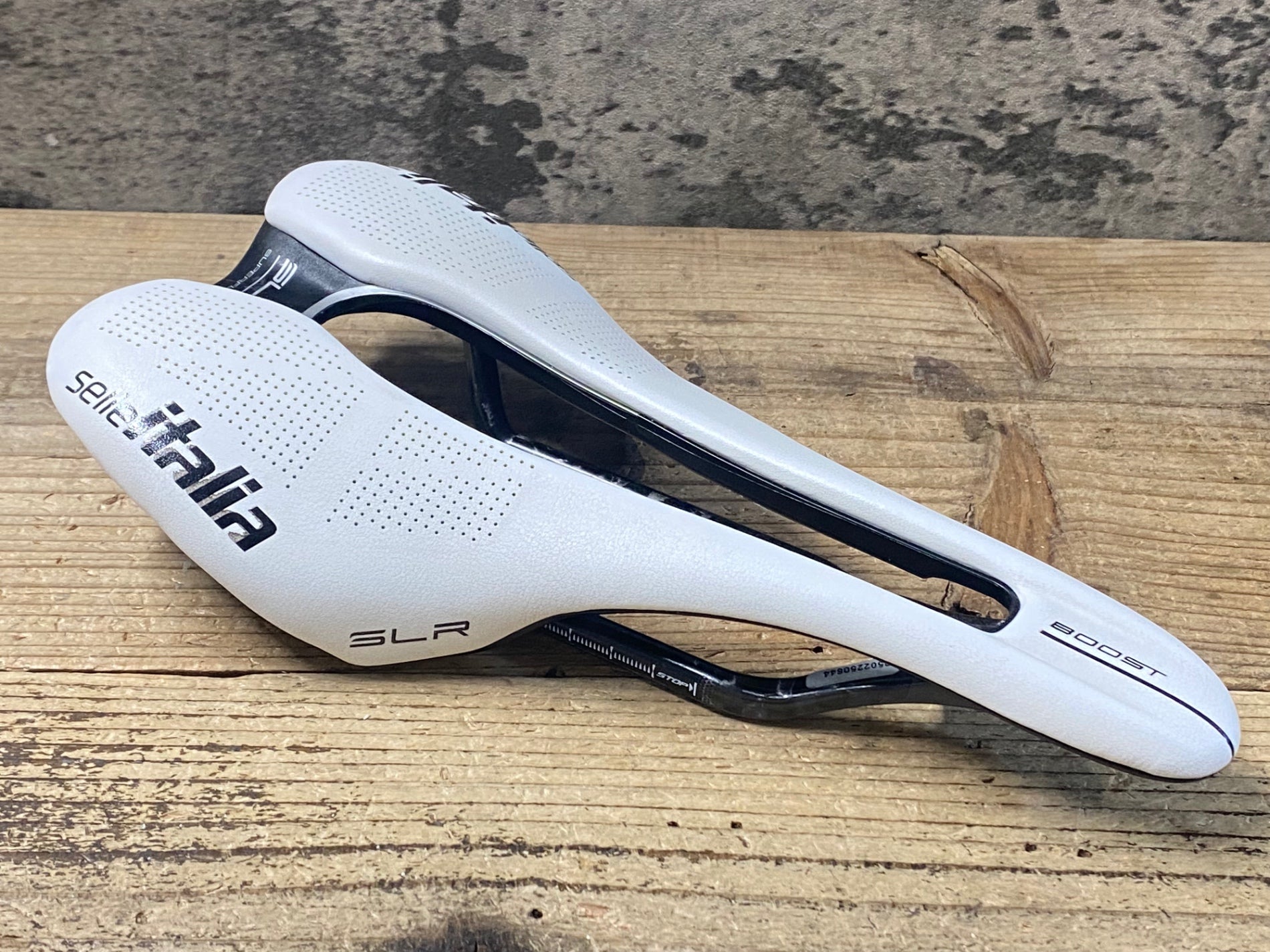 KE451 セライタリア Selle Italia SLR BOOST SUPERFLOW サドル 白