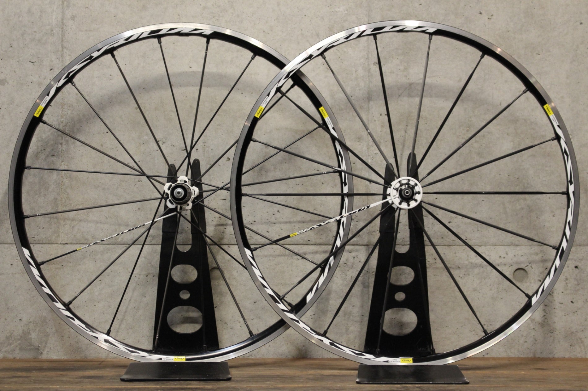 マビック MAVIC キシリウム KSYRIUM SR アルミ クリンチャー ホイール