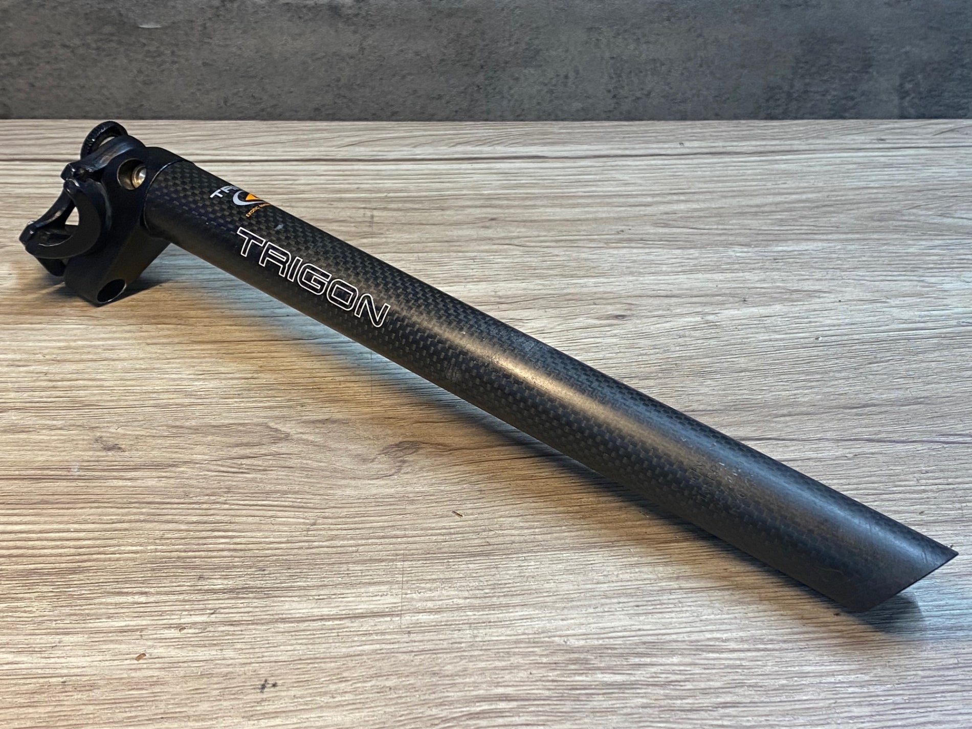 JO291 トライゴン TRIGON カーボン シートポスト Φ27.2 280mm – BICI