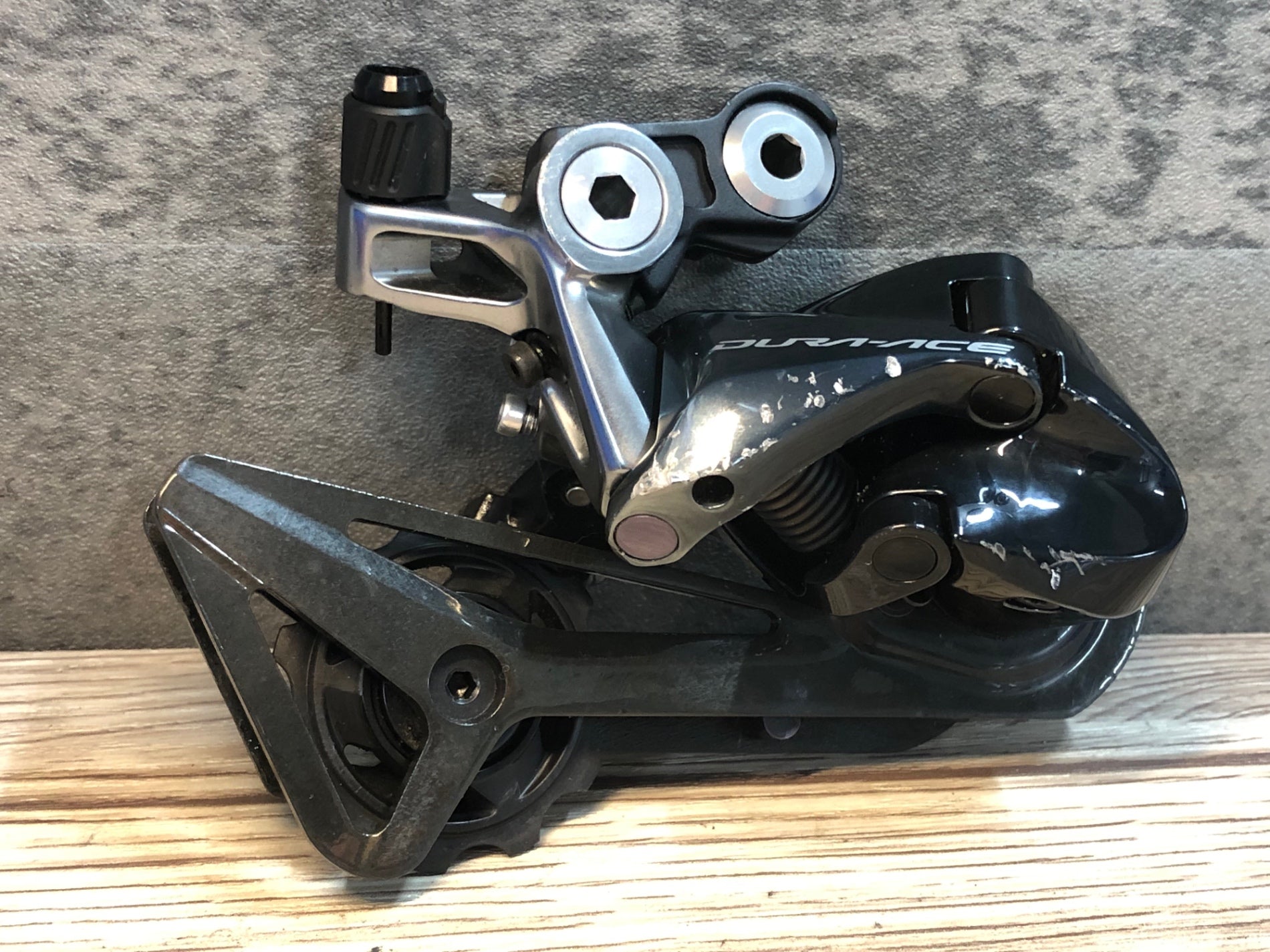 アマみんのデュラエースリアディレイラー JK111 シマノ SHIMANO デュラエース DURA-ACE RD-R9100 リア