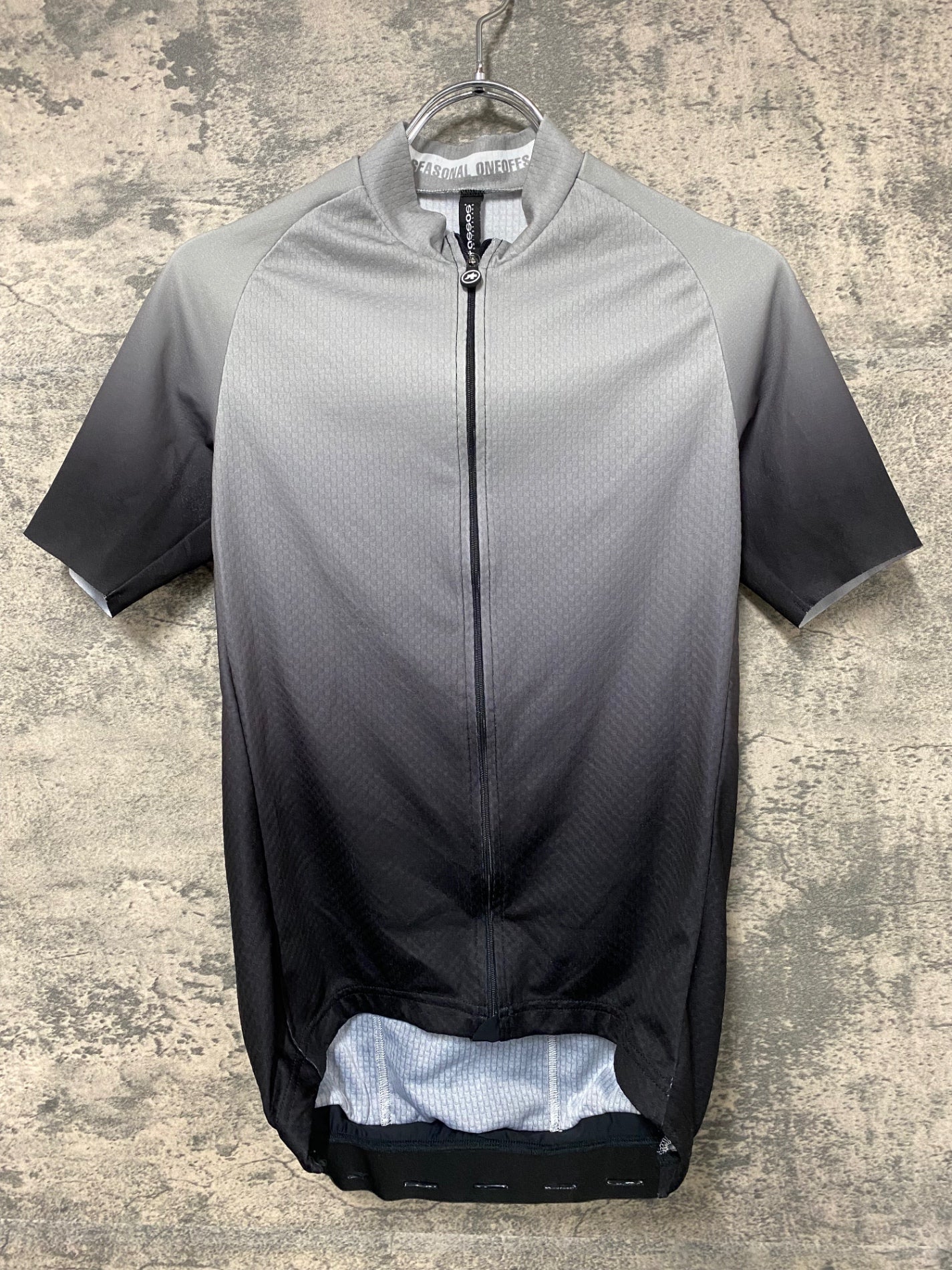 JI977 アソス assos FASTLANE GT 半袖 サイクルジャージ 黒グレー S