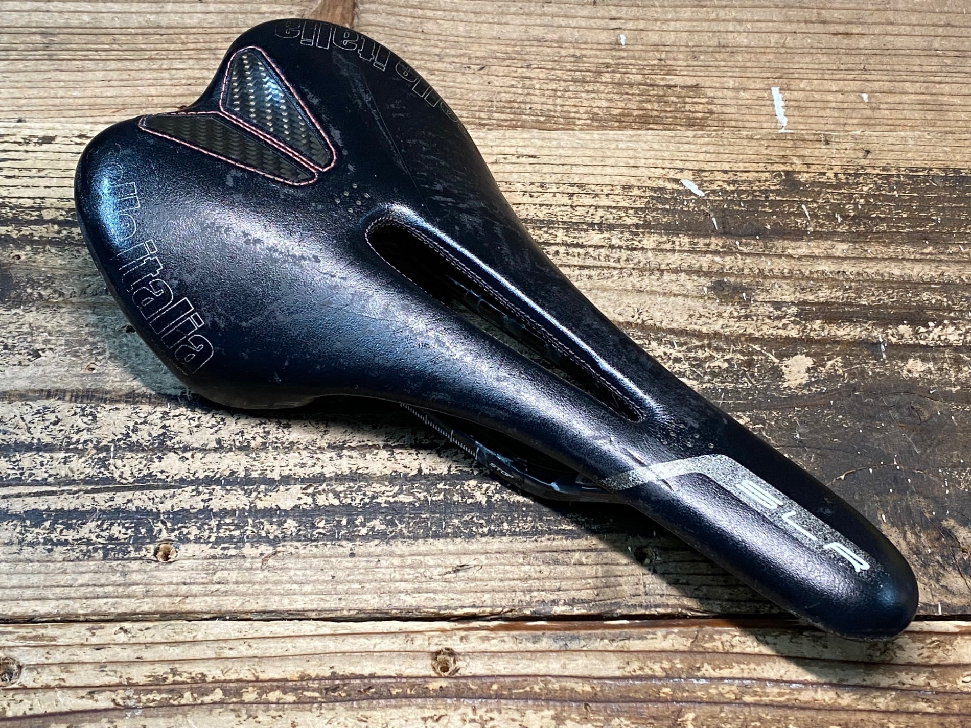 Selle Italia SLR サドル 131g ブラック HJ314 セライタリア selle italia SLR KIT CARBONIO サドル 黒