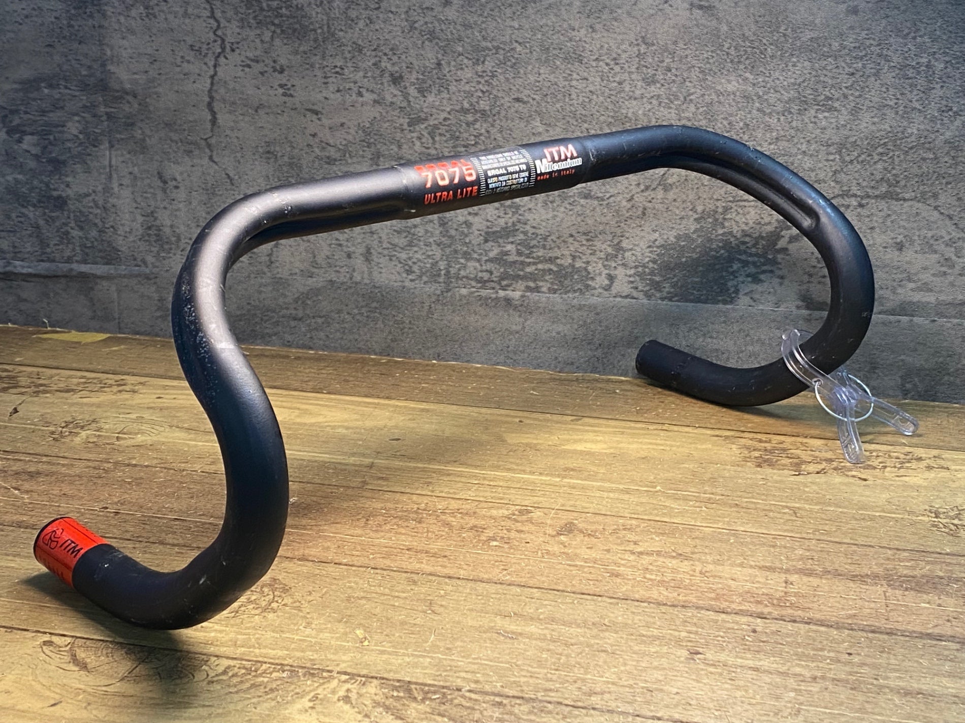 JM926 ITM MILLENNIUM ERGAL 7075 ULTRA LITE ドロップハンドル