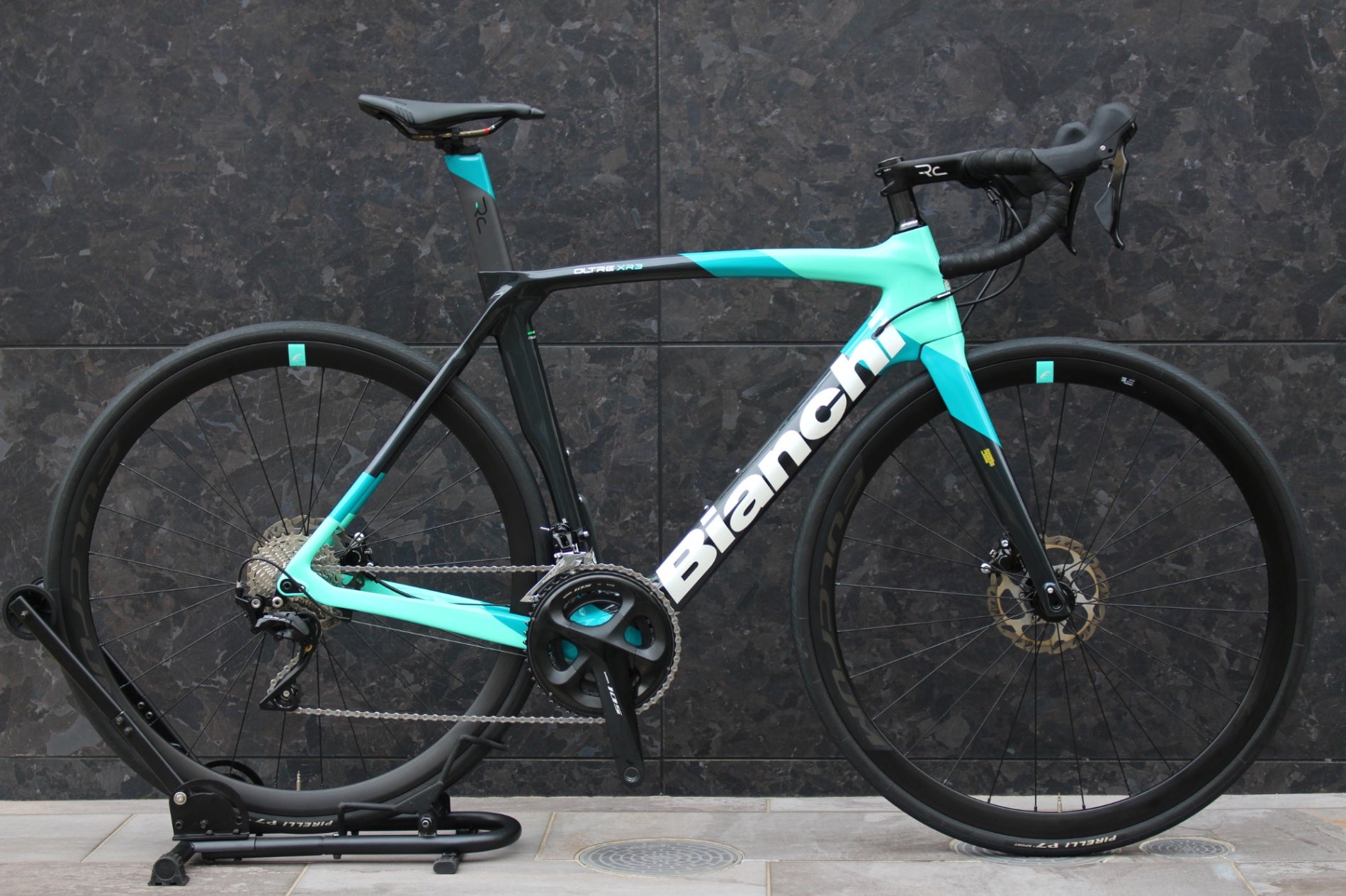 ビアンキ BIANCHI オルトレ OLTRE XR3 DISC 2023モデル 55サイズ
